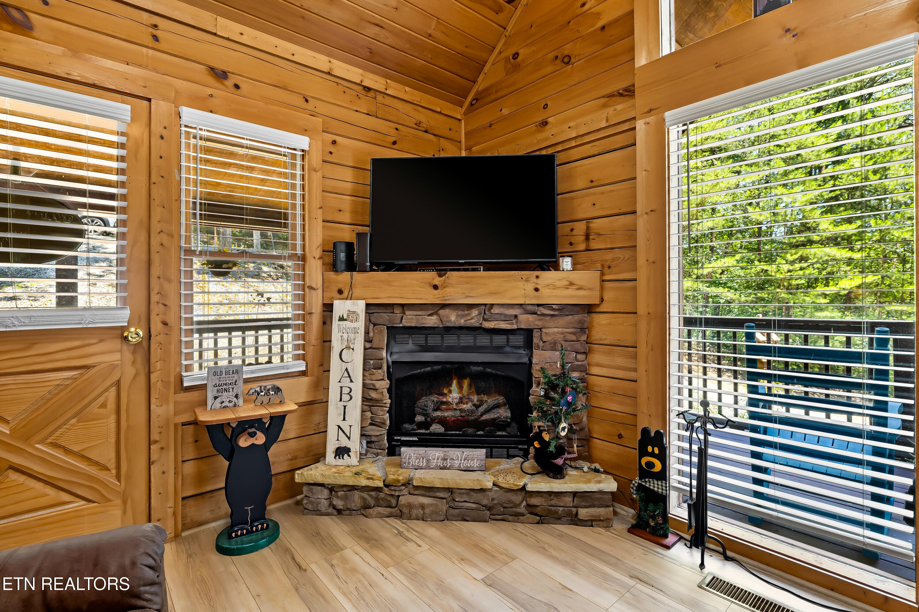 3447 Dogwood Circle Pigeon Forge TN 37863