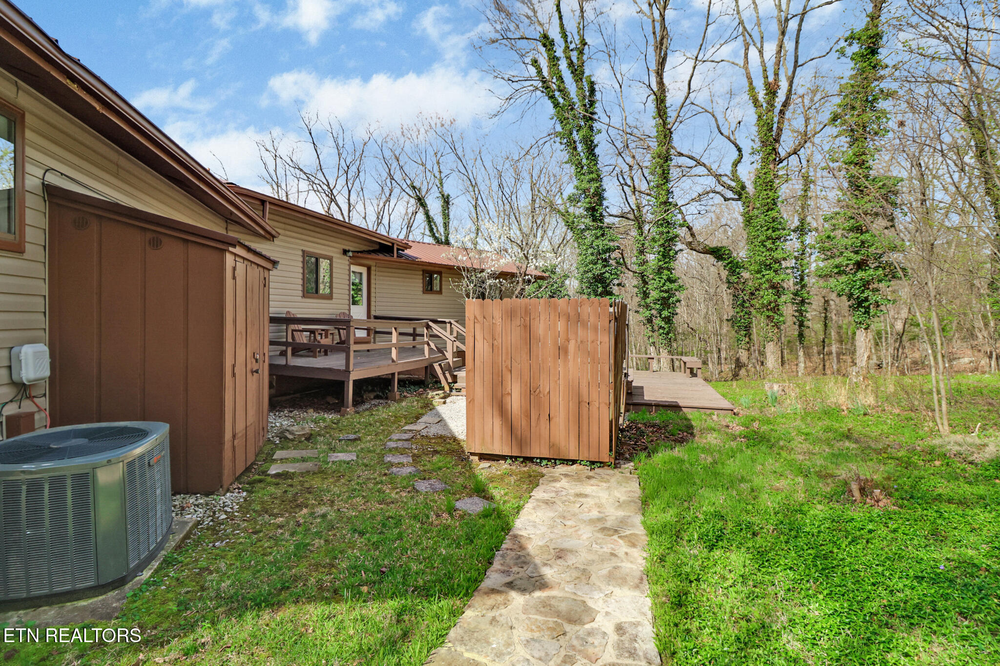 333 Snead Drive Crossville TN 38558