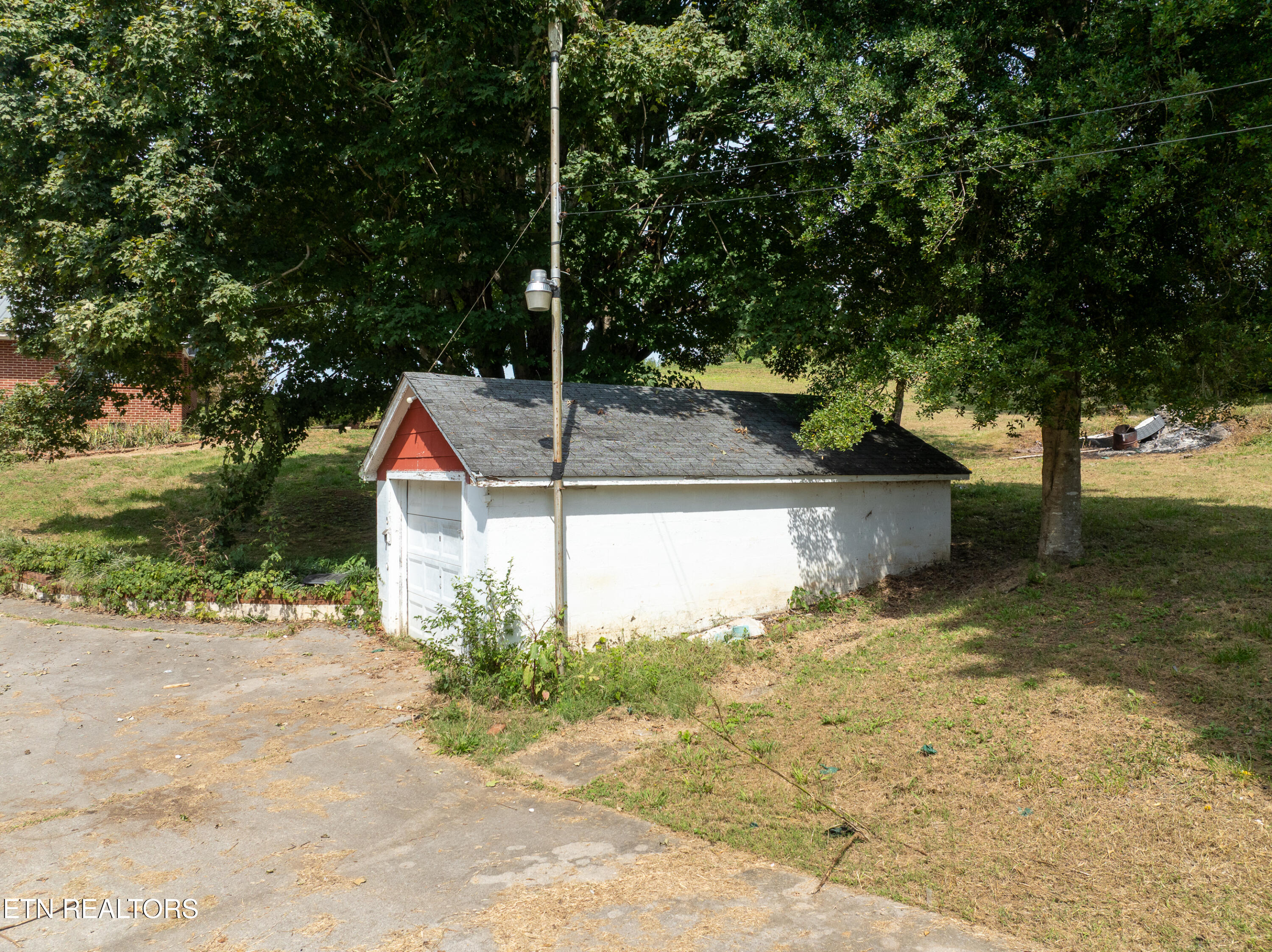 185 Trigonia Road Greenback TN 37742