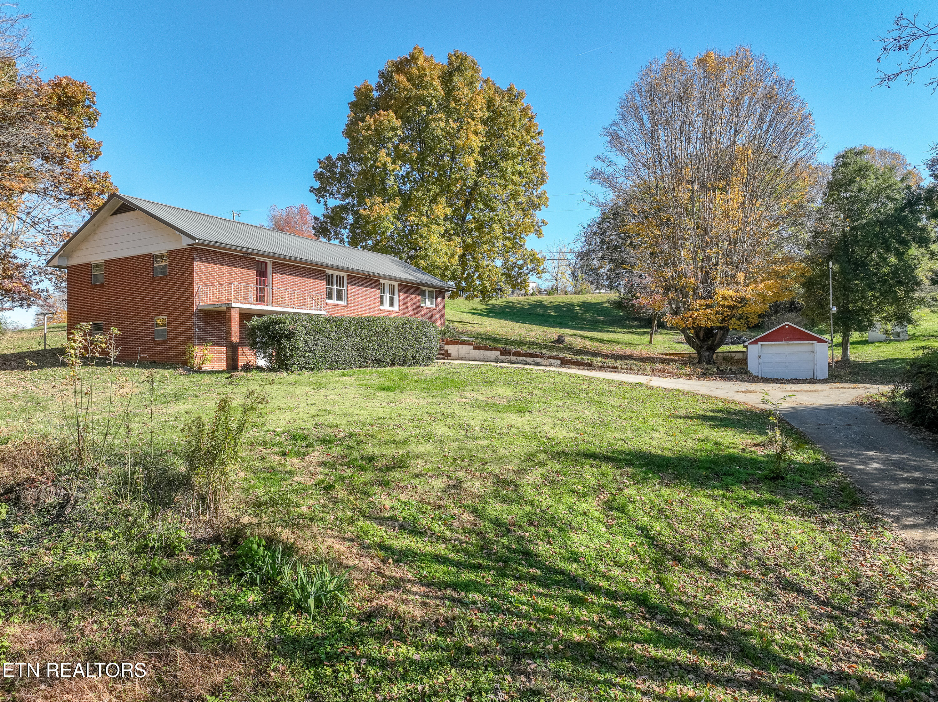 185 Trigonia Road Greenback TN 37742