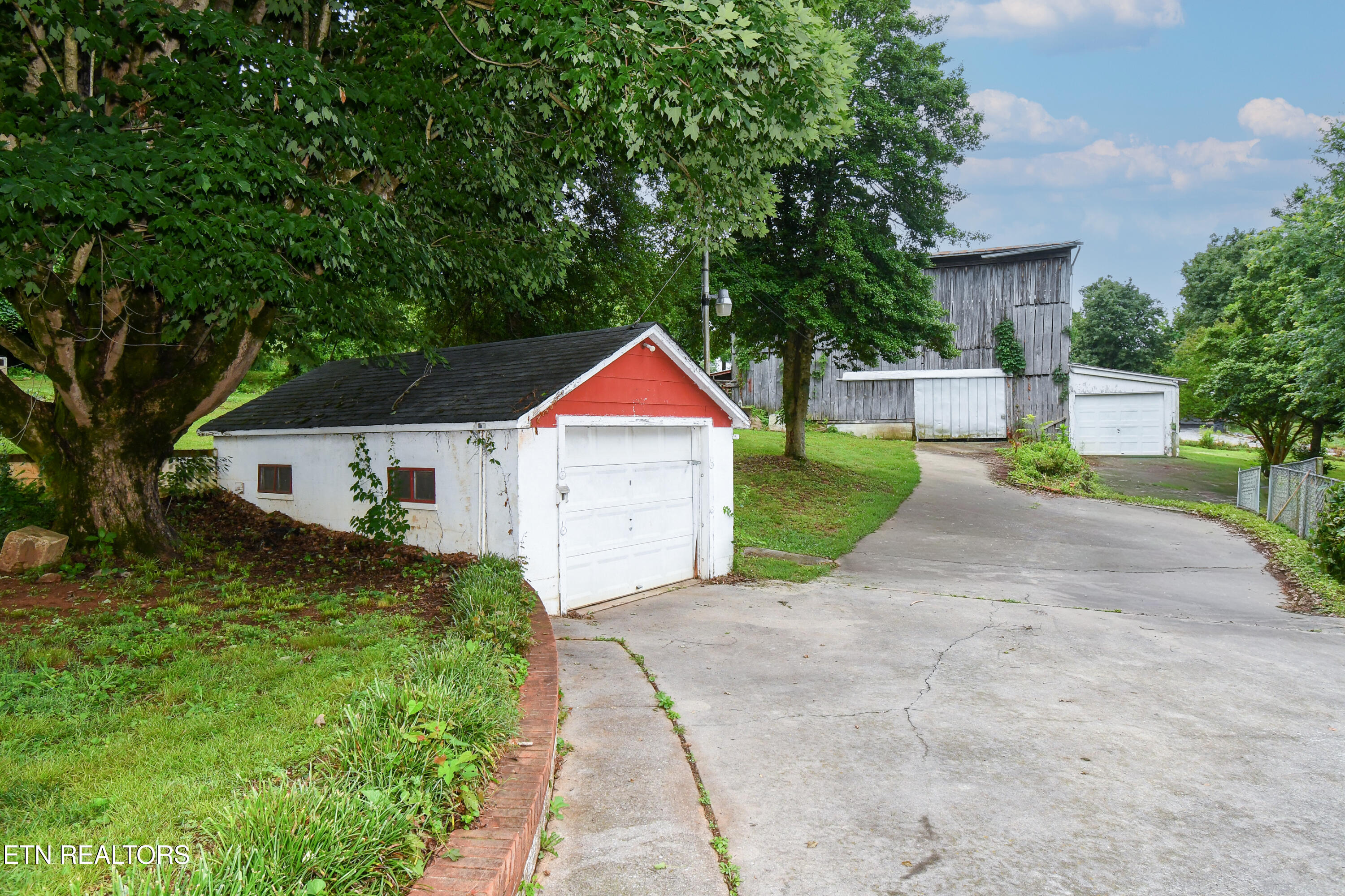 185 Trigonia Road Greenback TN 37742