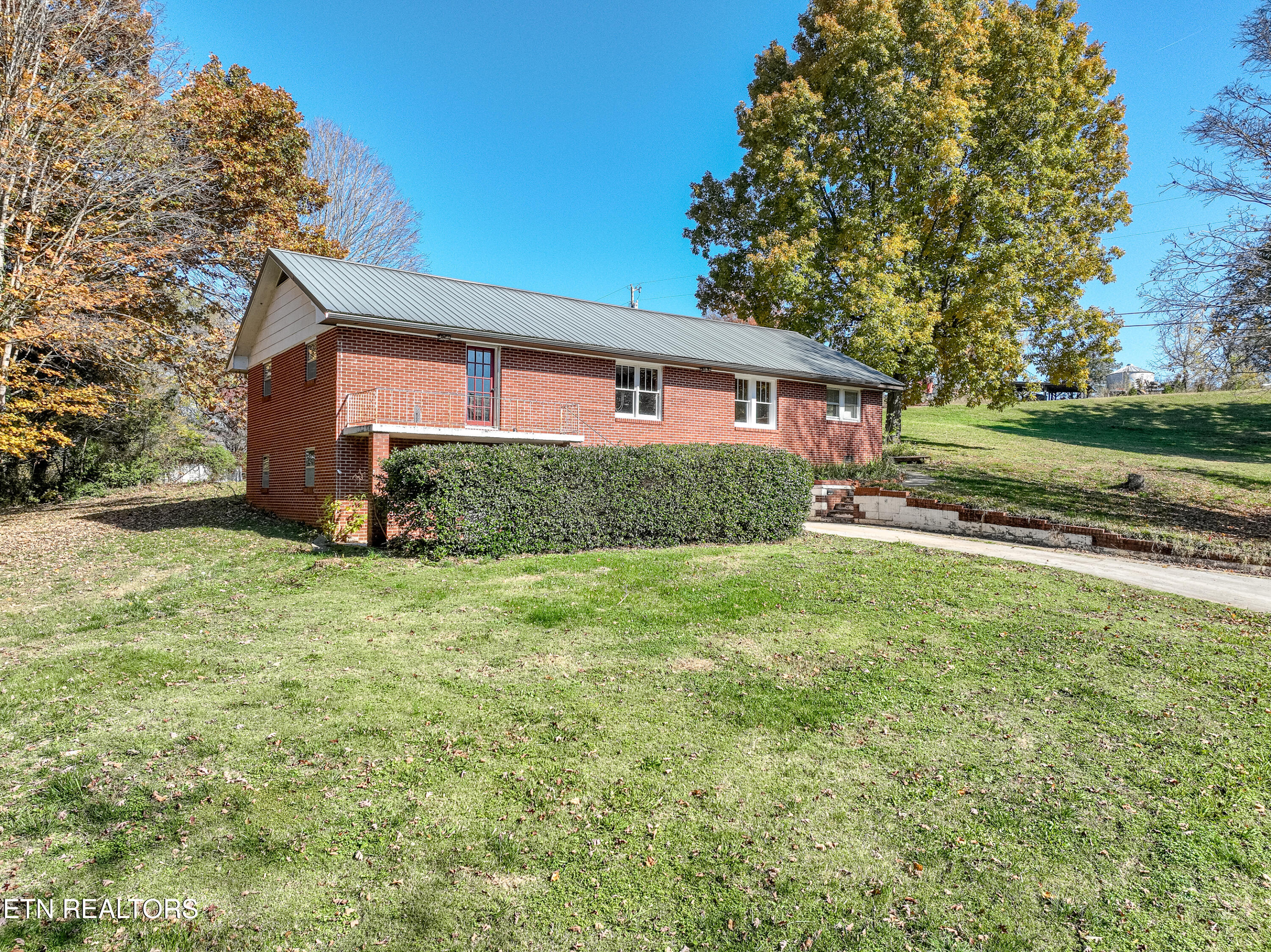 185 Trigonia Road Greenback TN 37742