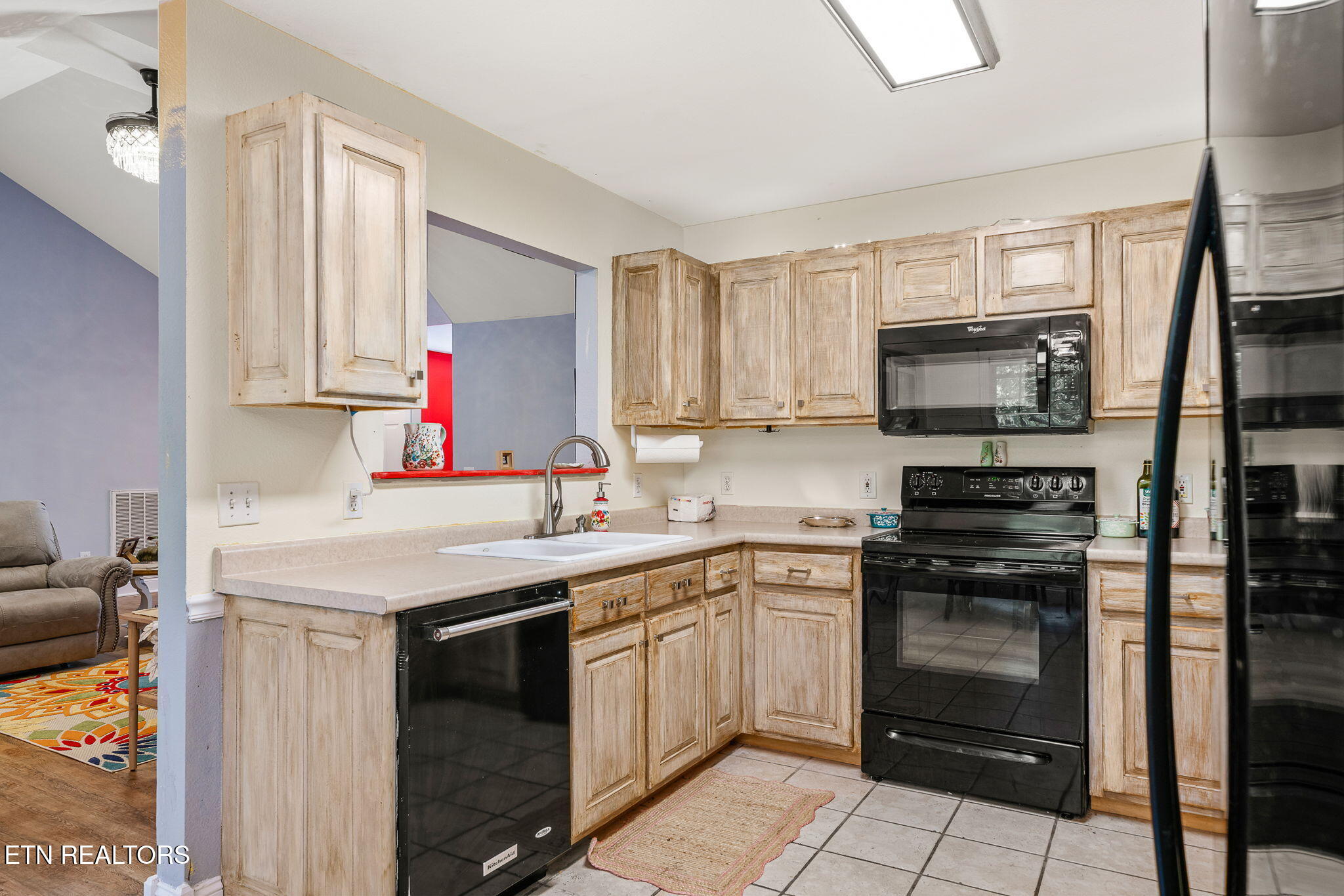633 E Deer Creek Drive Crossville TN 38571