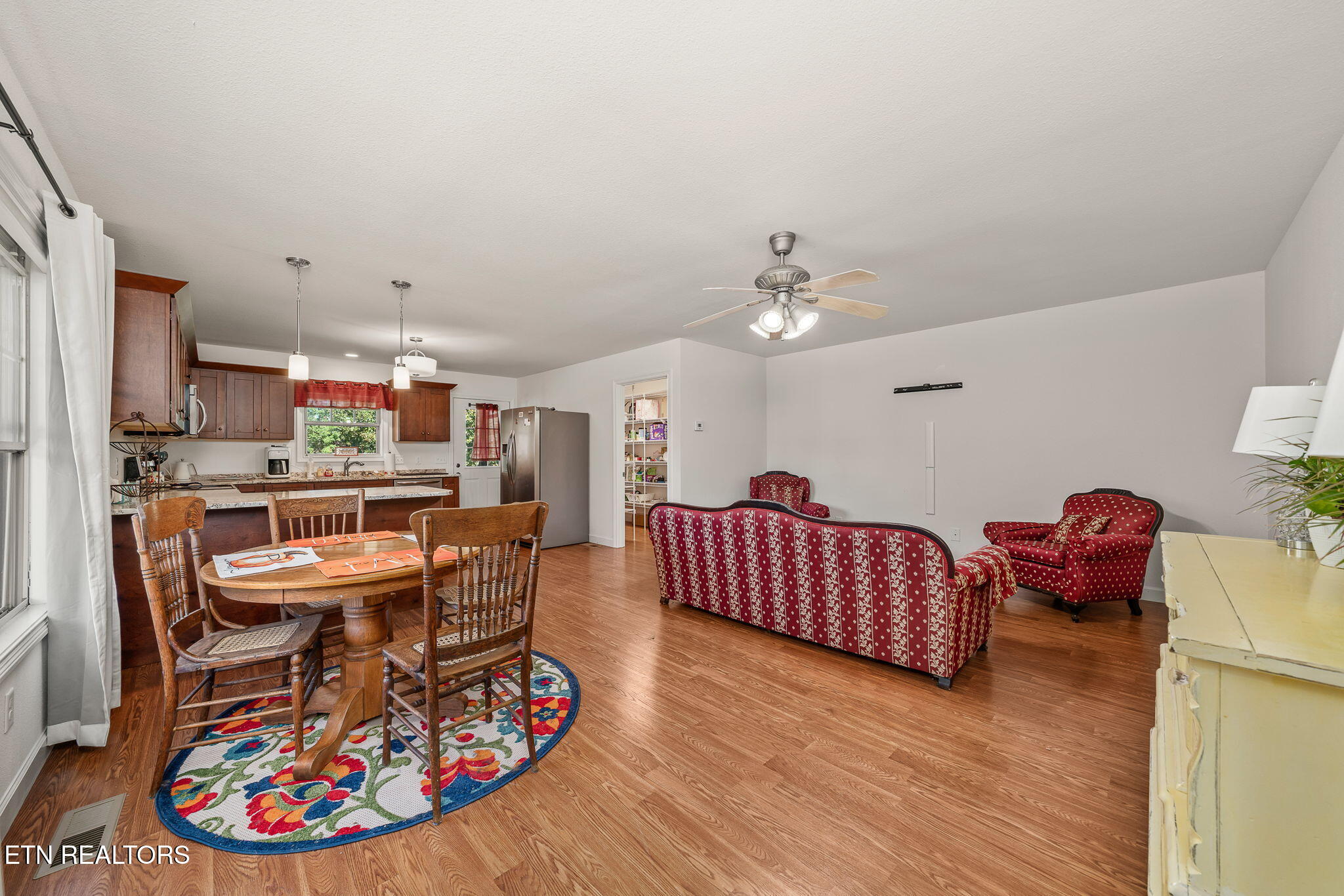 633 E Deer Creek Drive Crossville TN 38571