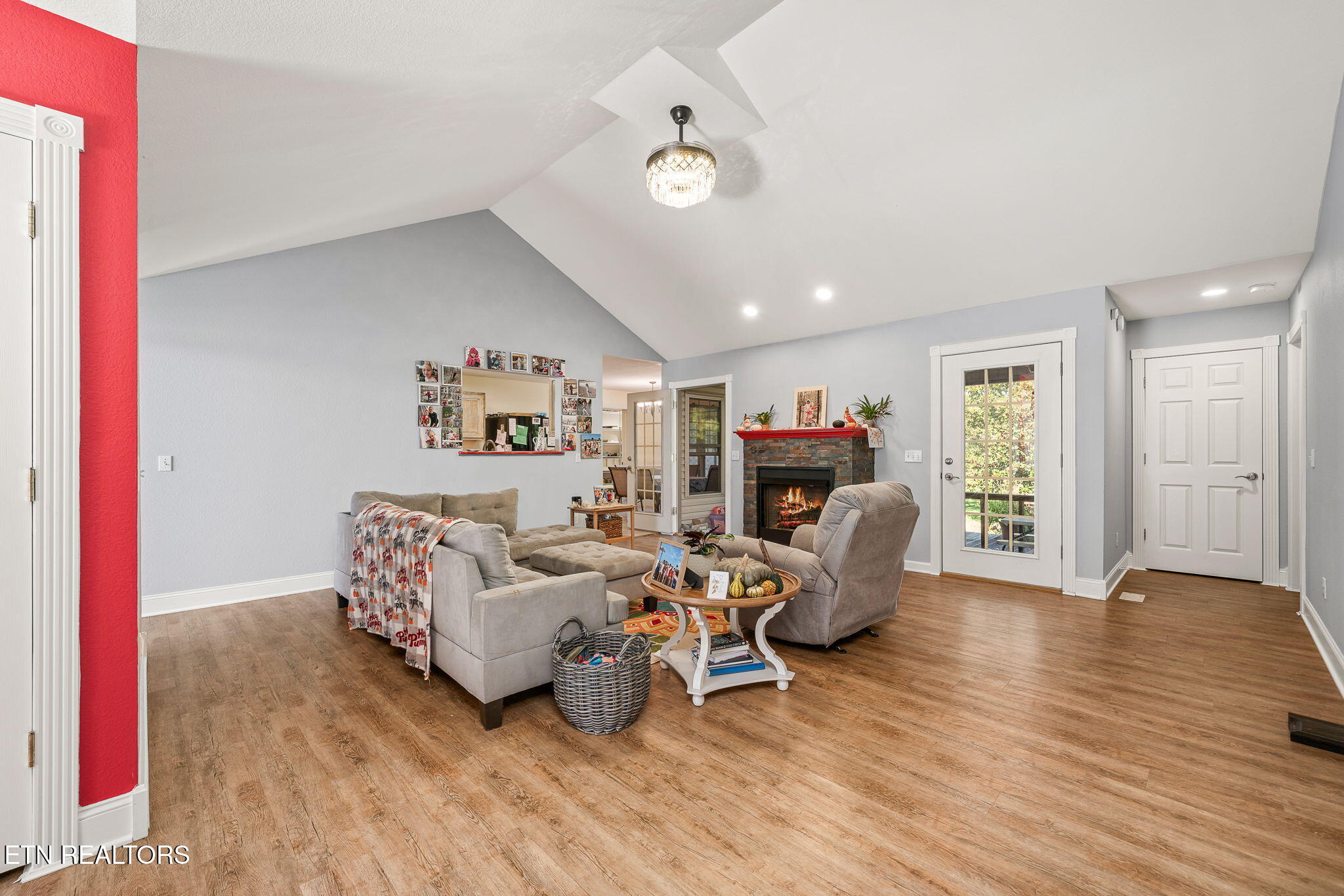 633 E Deer Creek Drive Crossville TN 38571