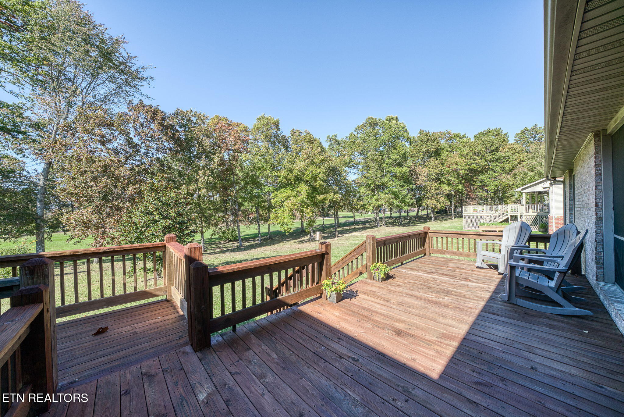 633 E Deer Creek Drive Crossville TN 38571