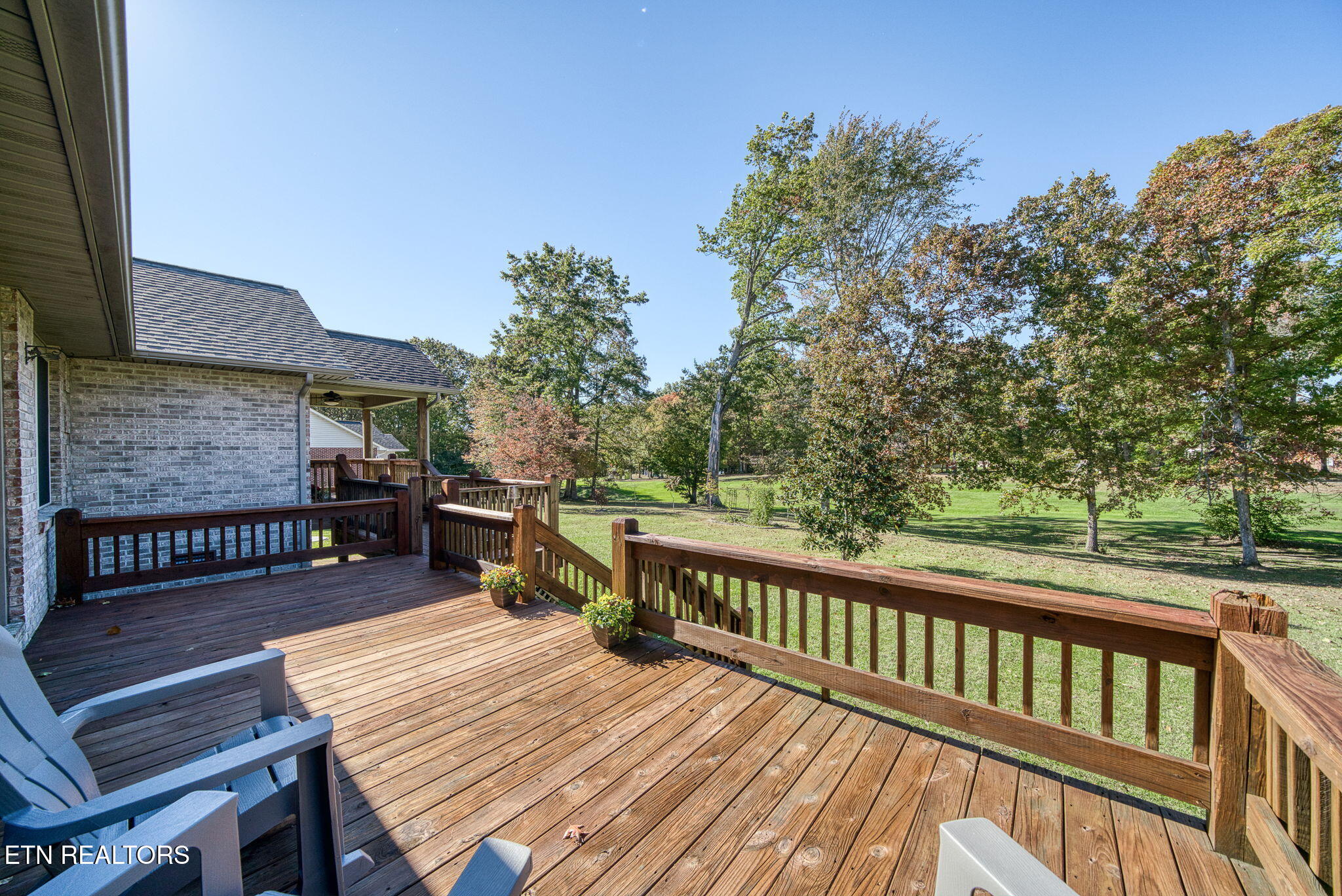 633 E Deer Creek Drive Crossville TN 38571