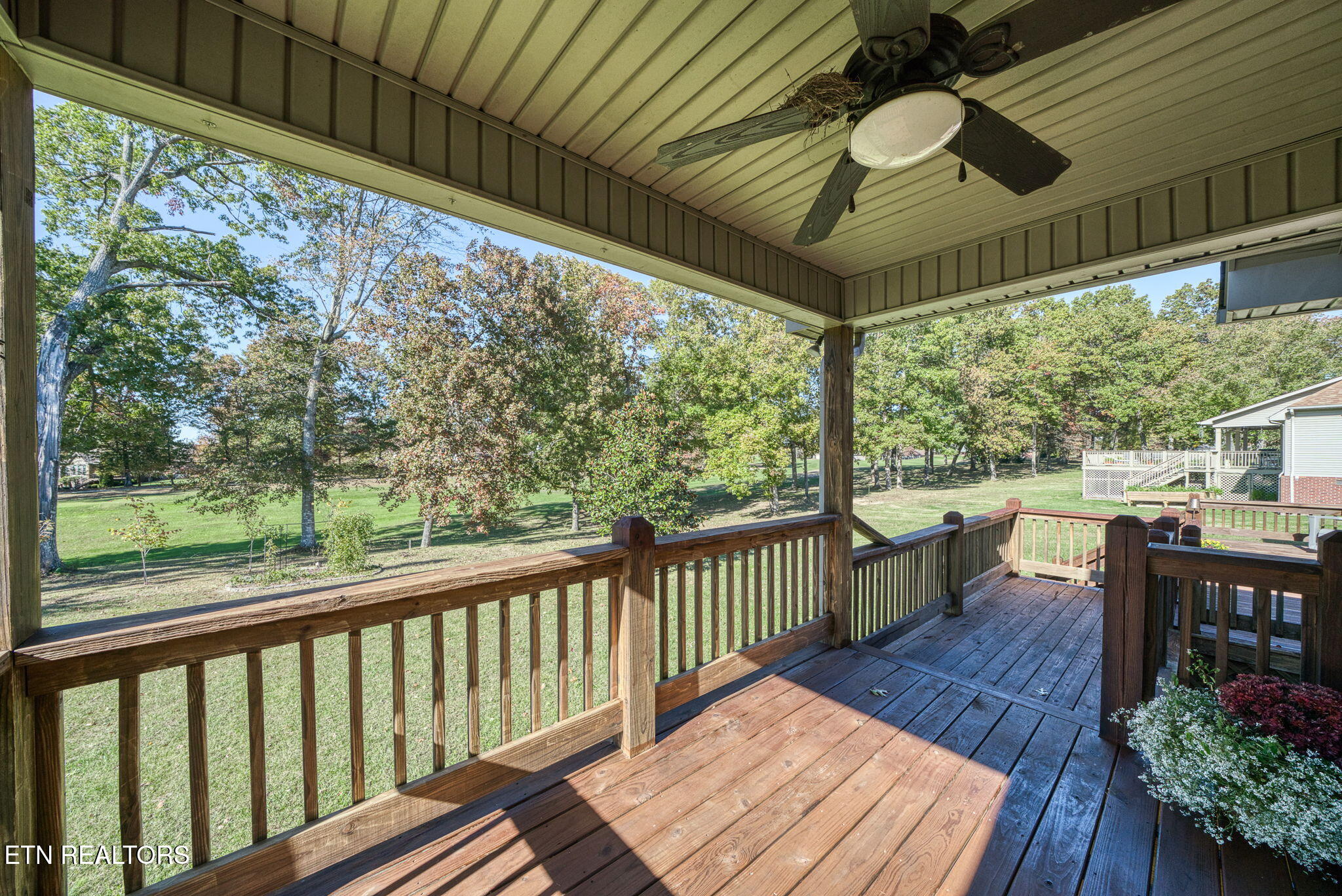 633 E Deer Creek Drive Crossville TN 38571
