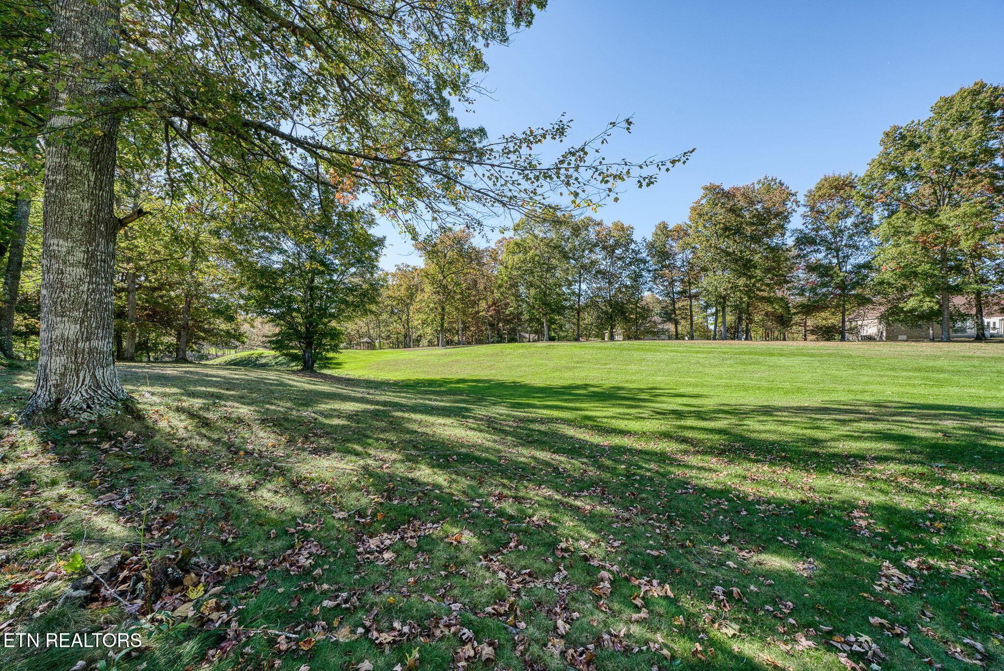 633 E Deer Creek Drive Crossville TN 38571