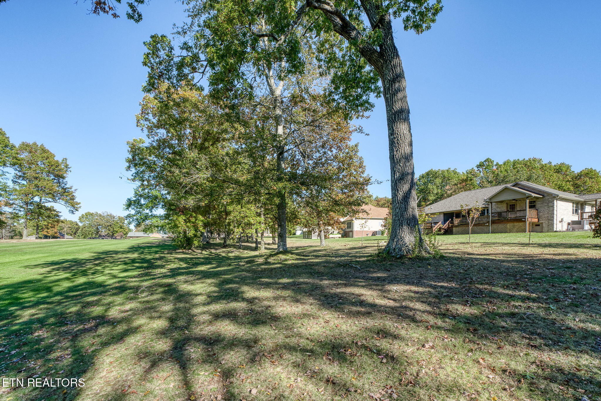 633 E Deer Creek Drive Crossville TN 38571
