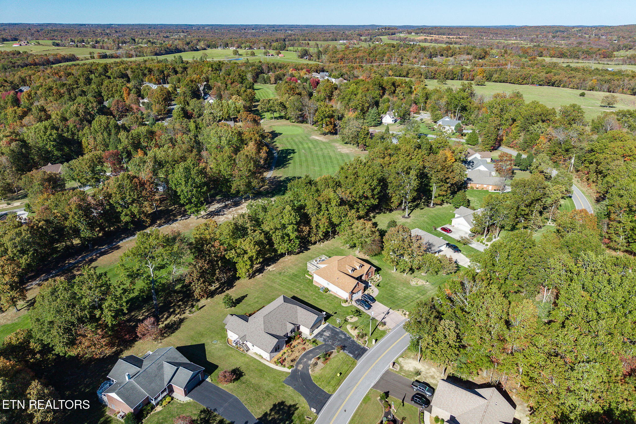633 E Deer Creek Drive Crossville TN 38571