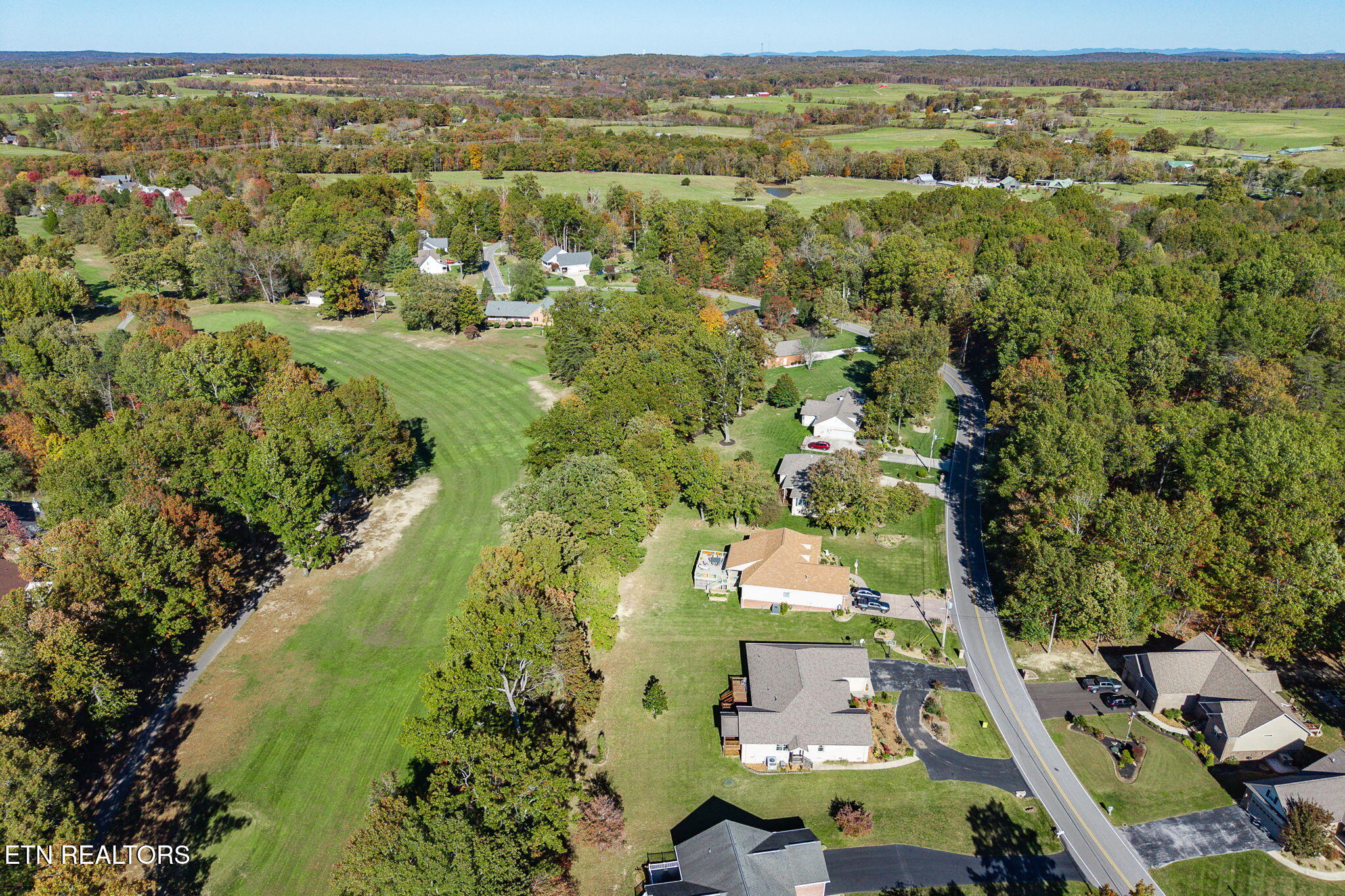 633 E Deer Creek Drive Crossville TN 38571