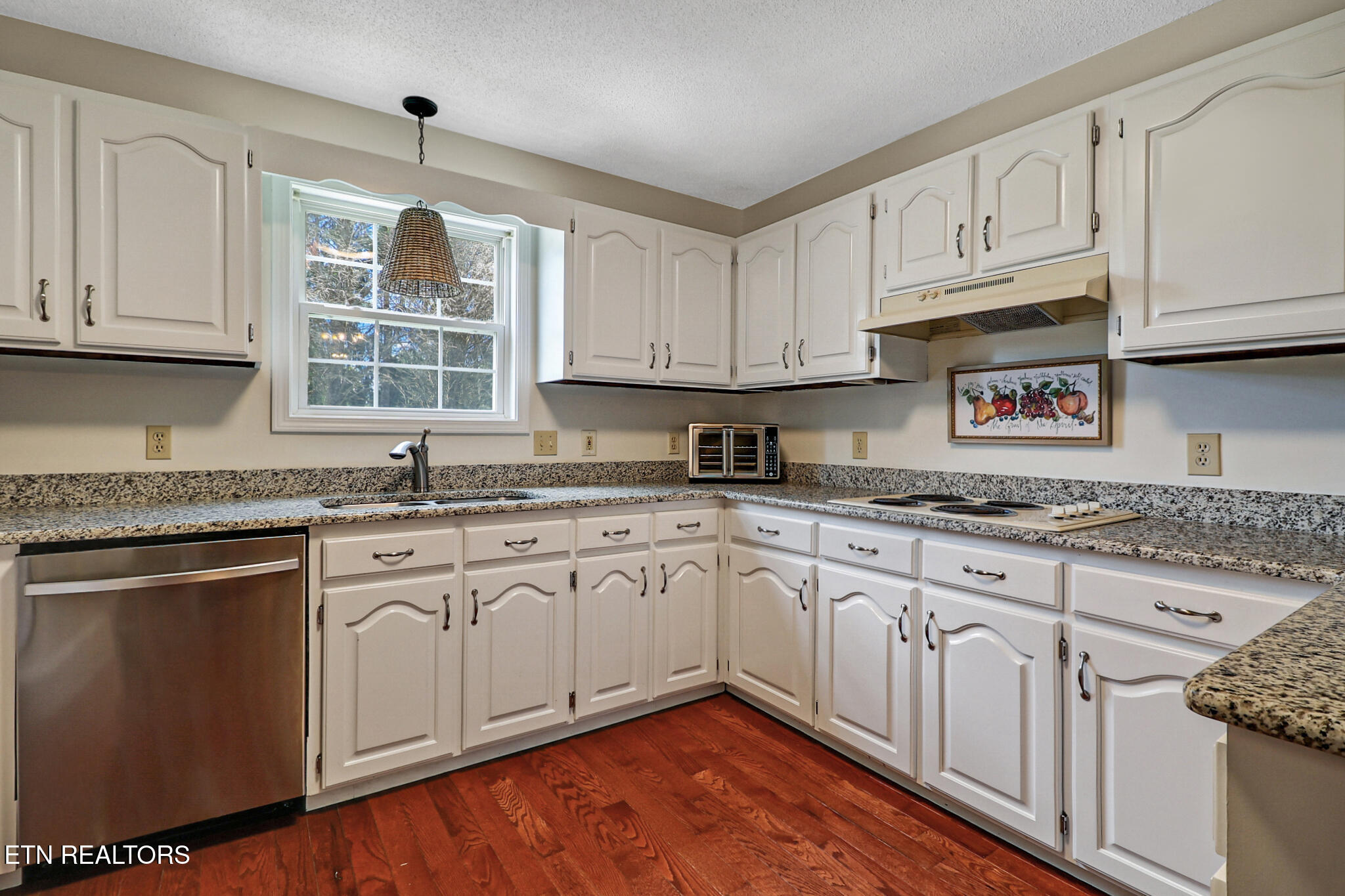340 Huckleberry Lane Crossville TN 38555
