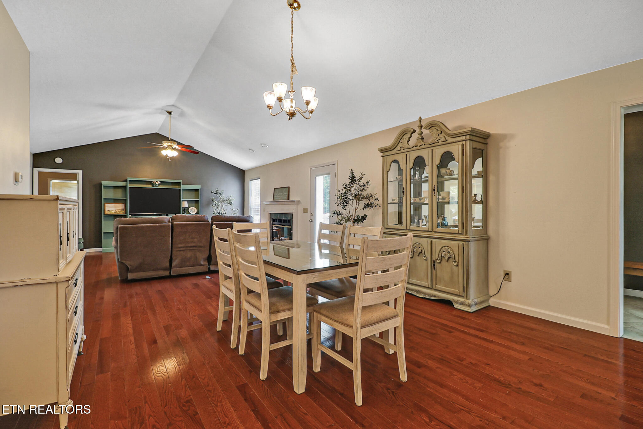 340 Huckleberry Lane Crossville TN 38555