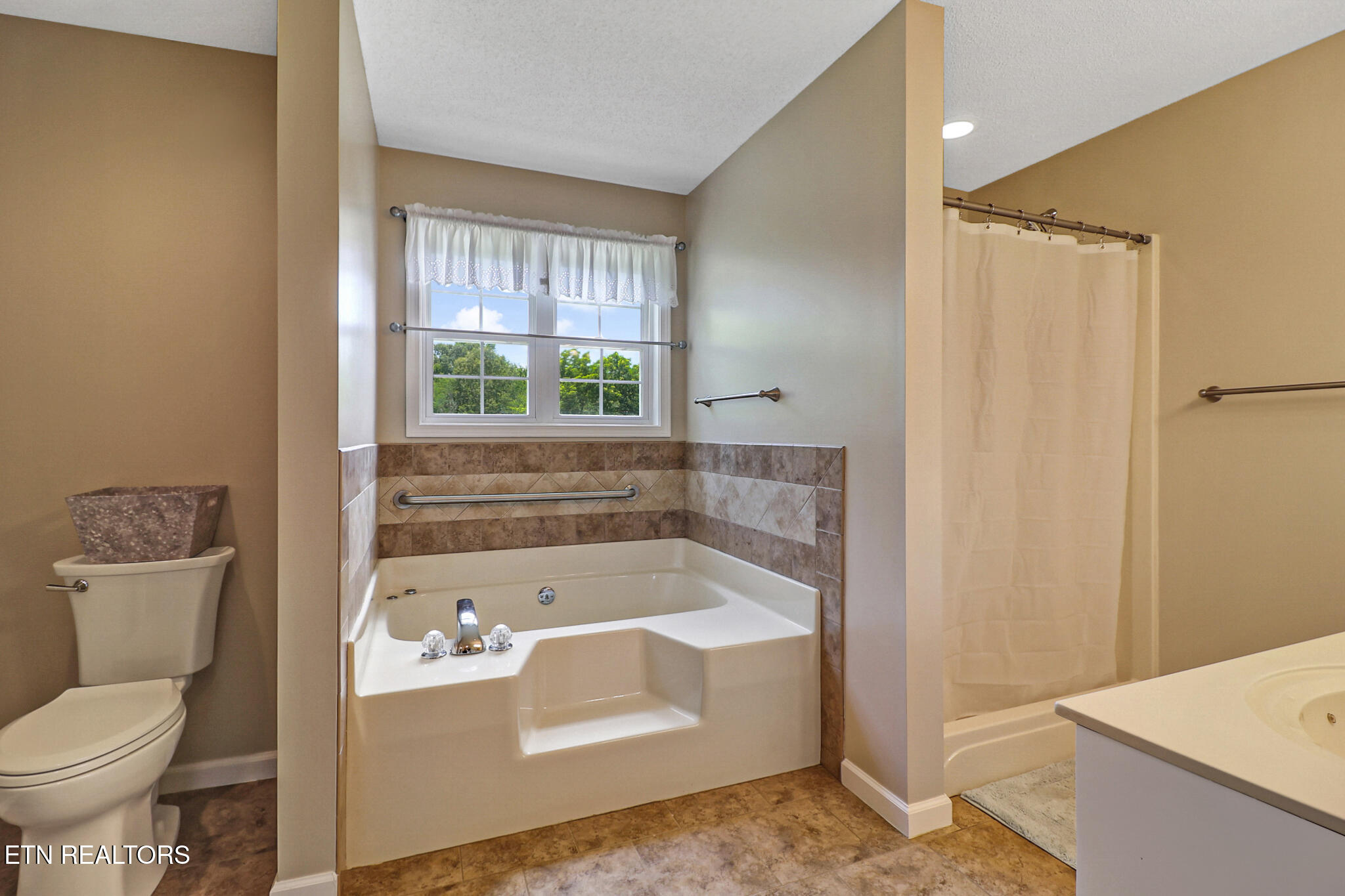 340 Huckleberry Lane Crossville TN 38555