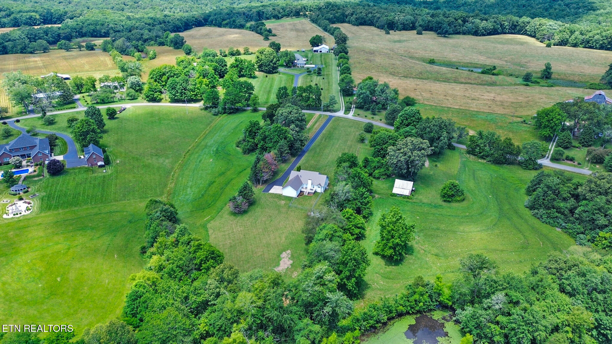 340 Huckleberry Lane Crossville TN 38555
