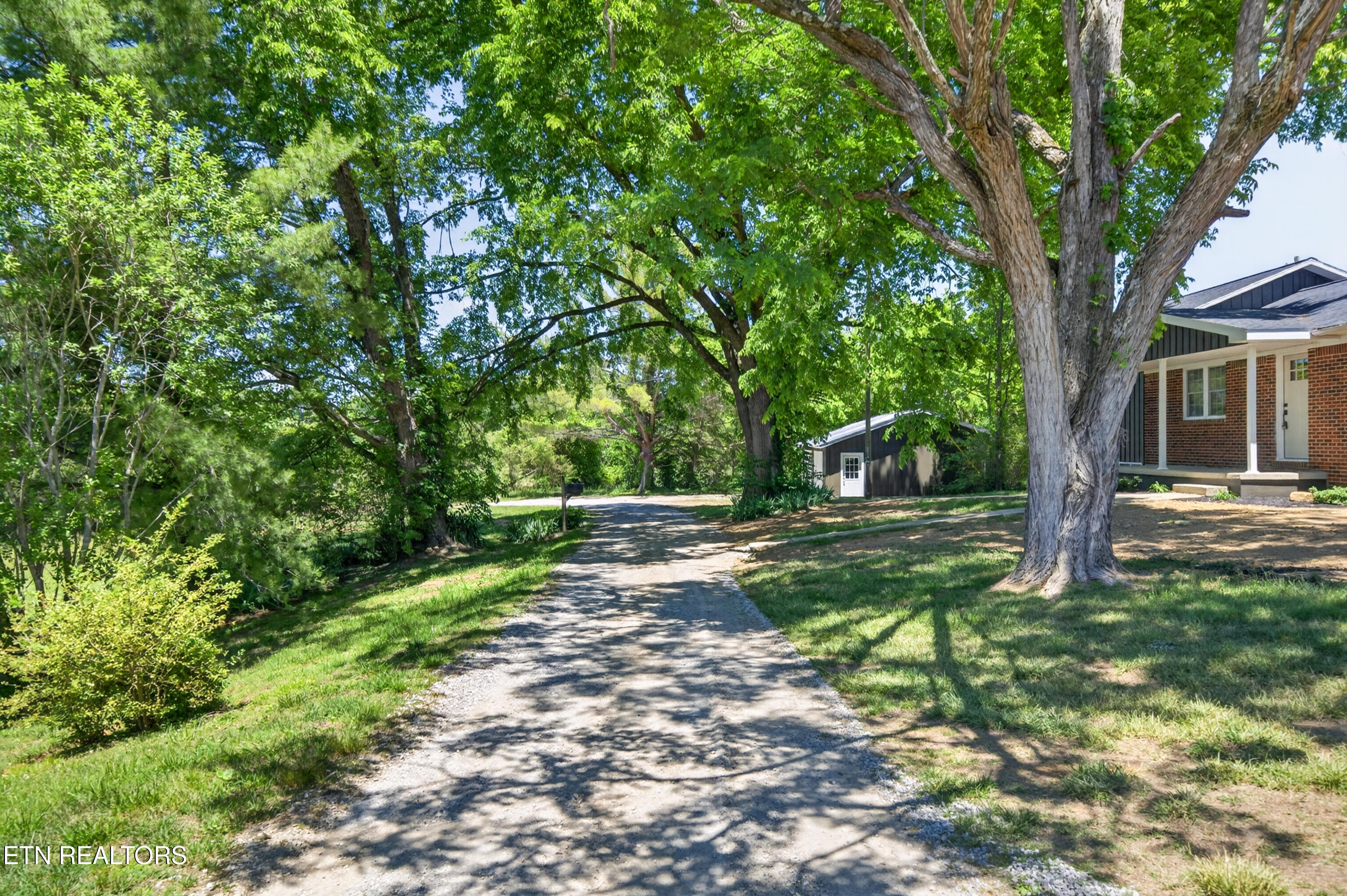 2155 Fairview Road Byrdstown TN 38549