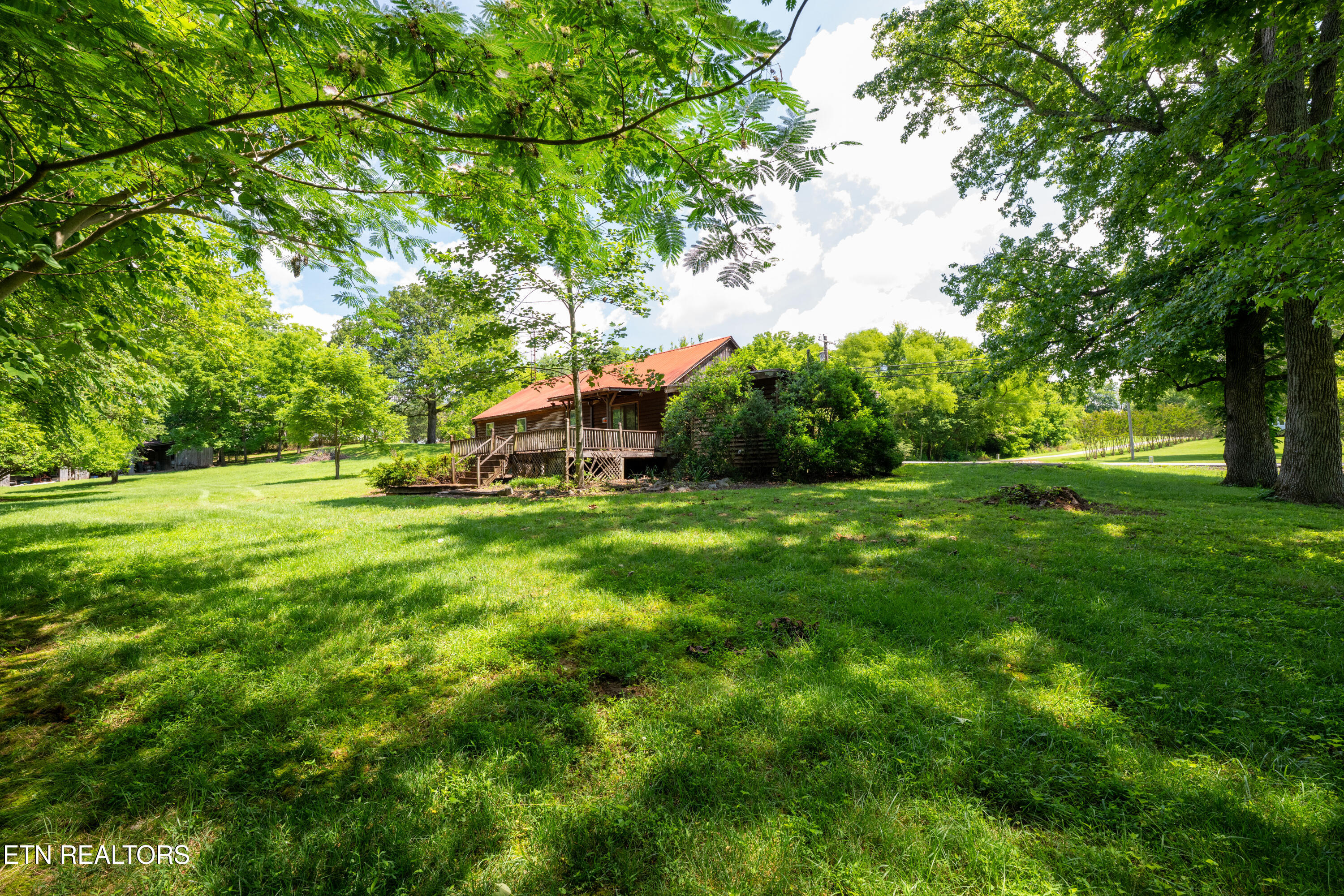 1755 Hawkins Crawford Road Cookeville TN 38501
