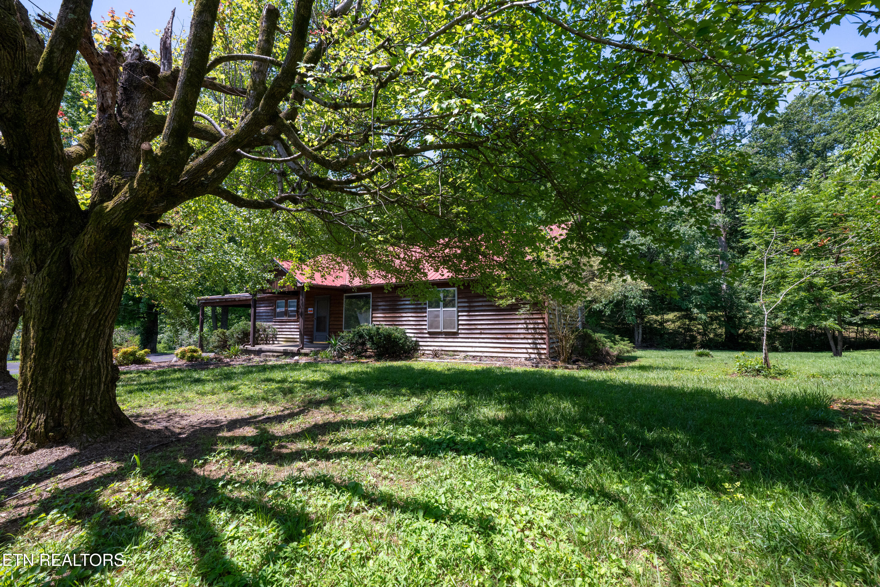 1755 Hawkins Crawford Road Cookeville TN 38501