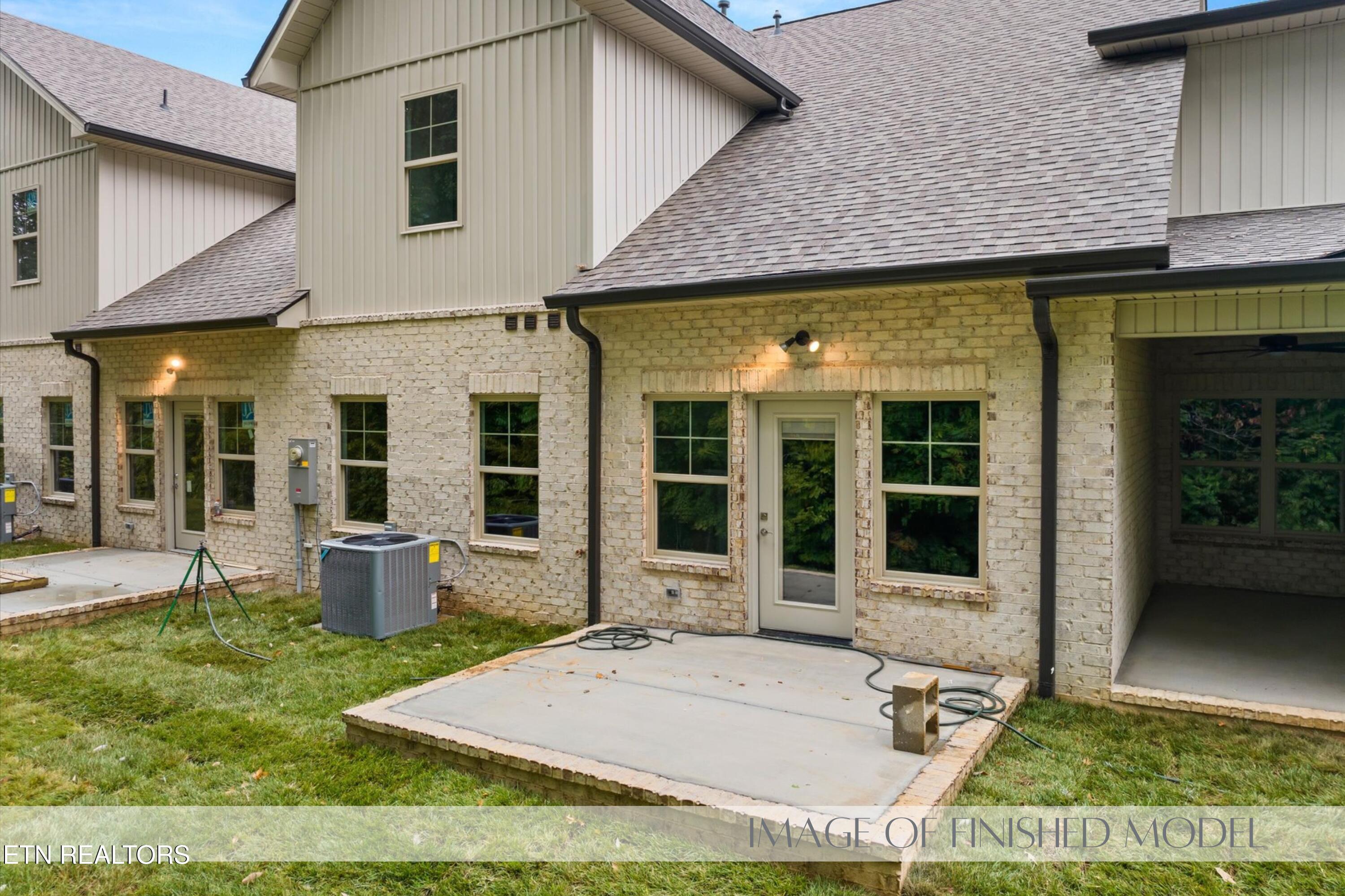 2048 Gisele Way Knoxville TN 37931