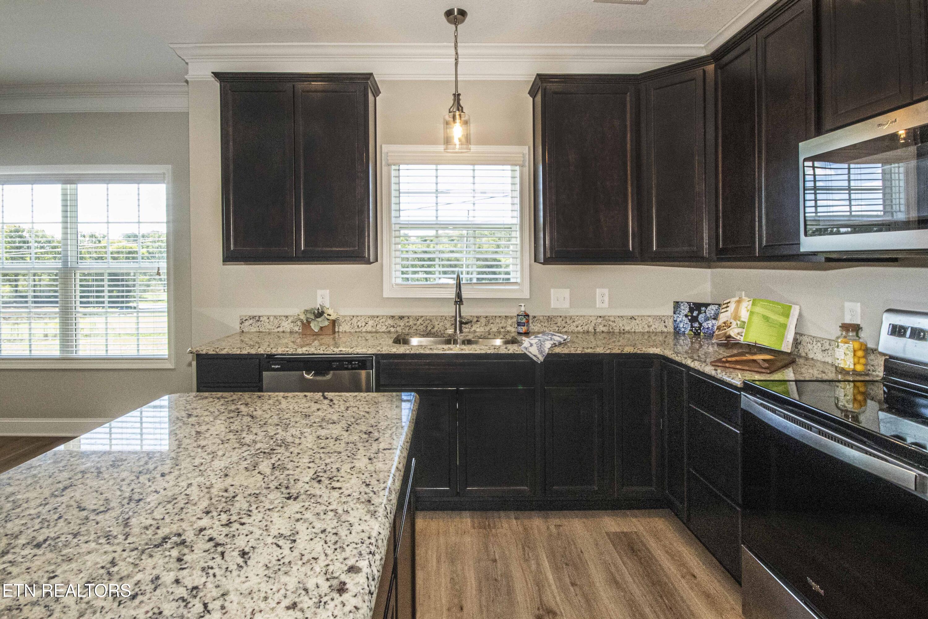 8111 Zenith Lane Powell TN 37849