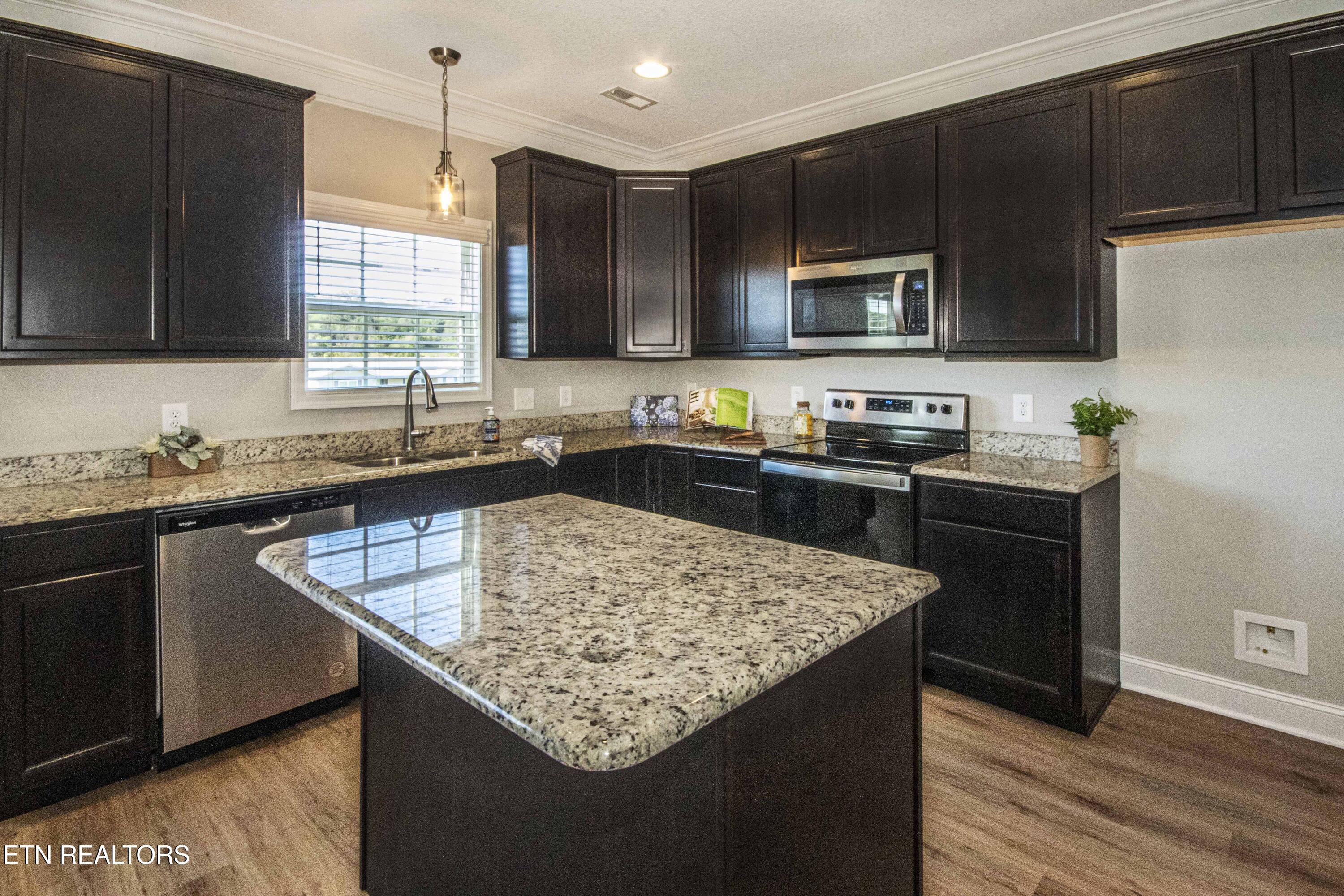 8111 Zenith Lane Powell TN 37849