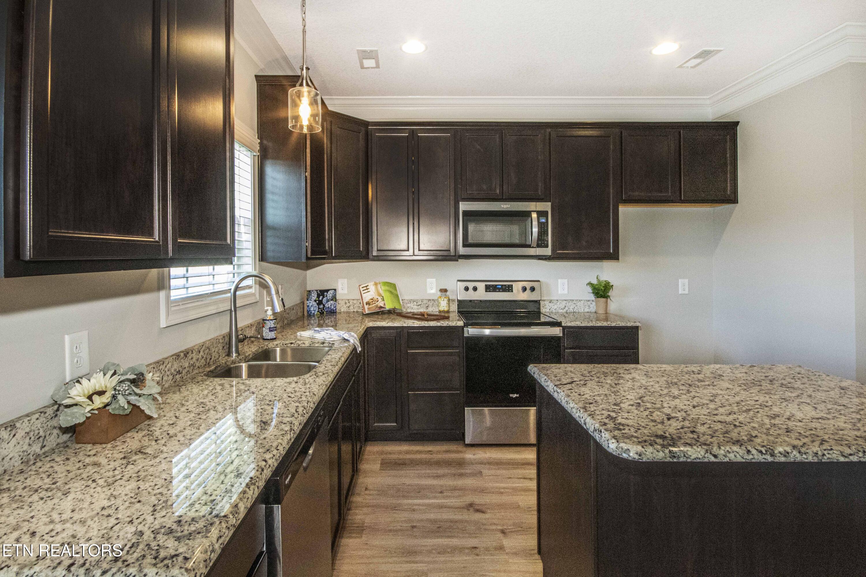 8111 Zenith Lane Powell TN 37849