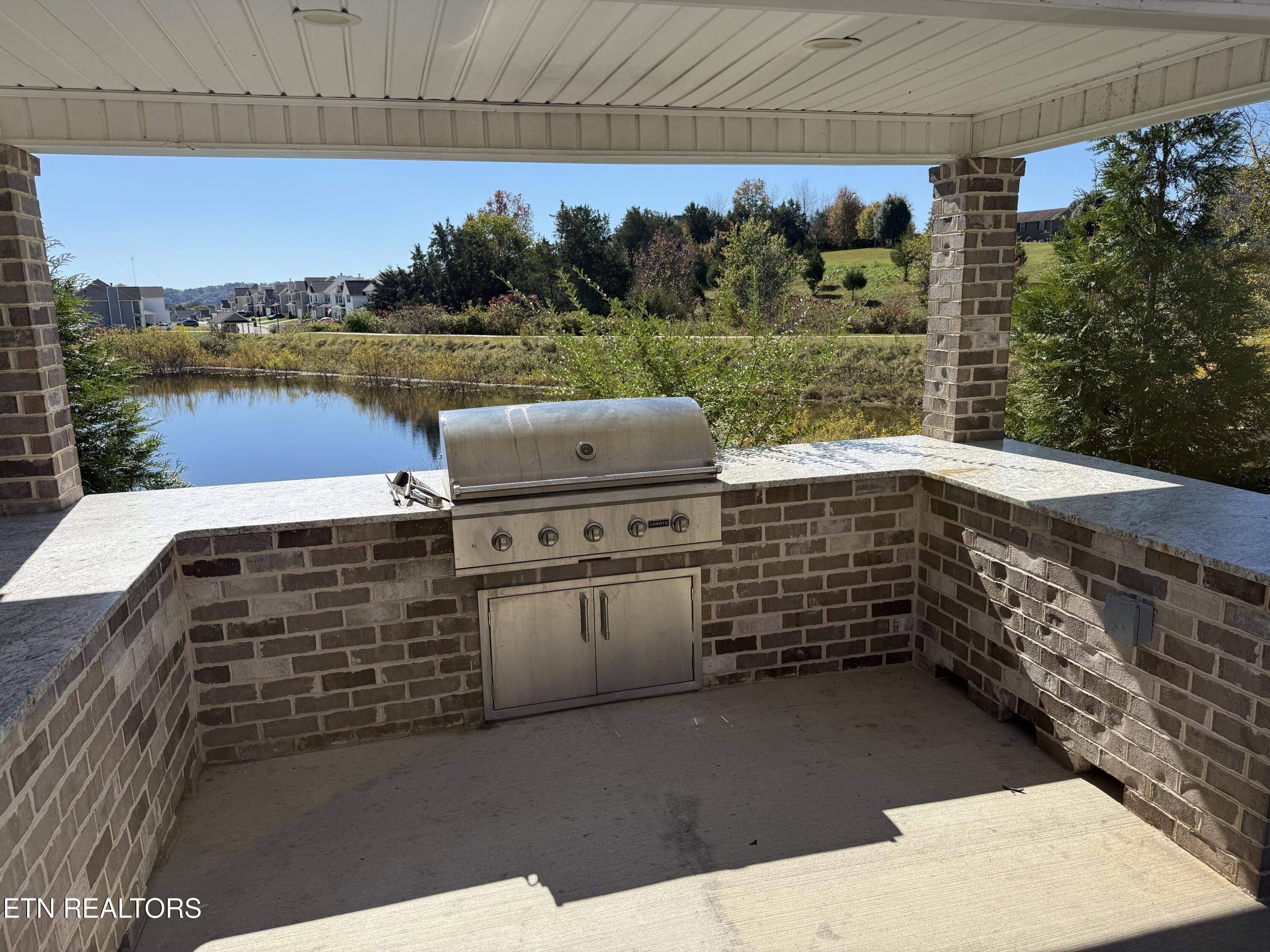 8111 Zenith Lane Powell TN 37849