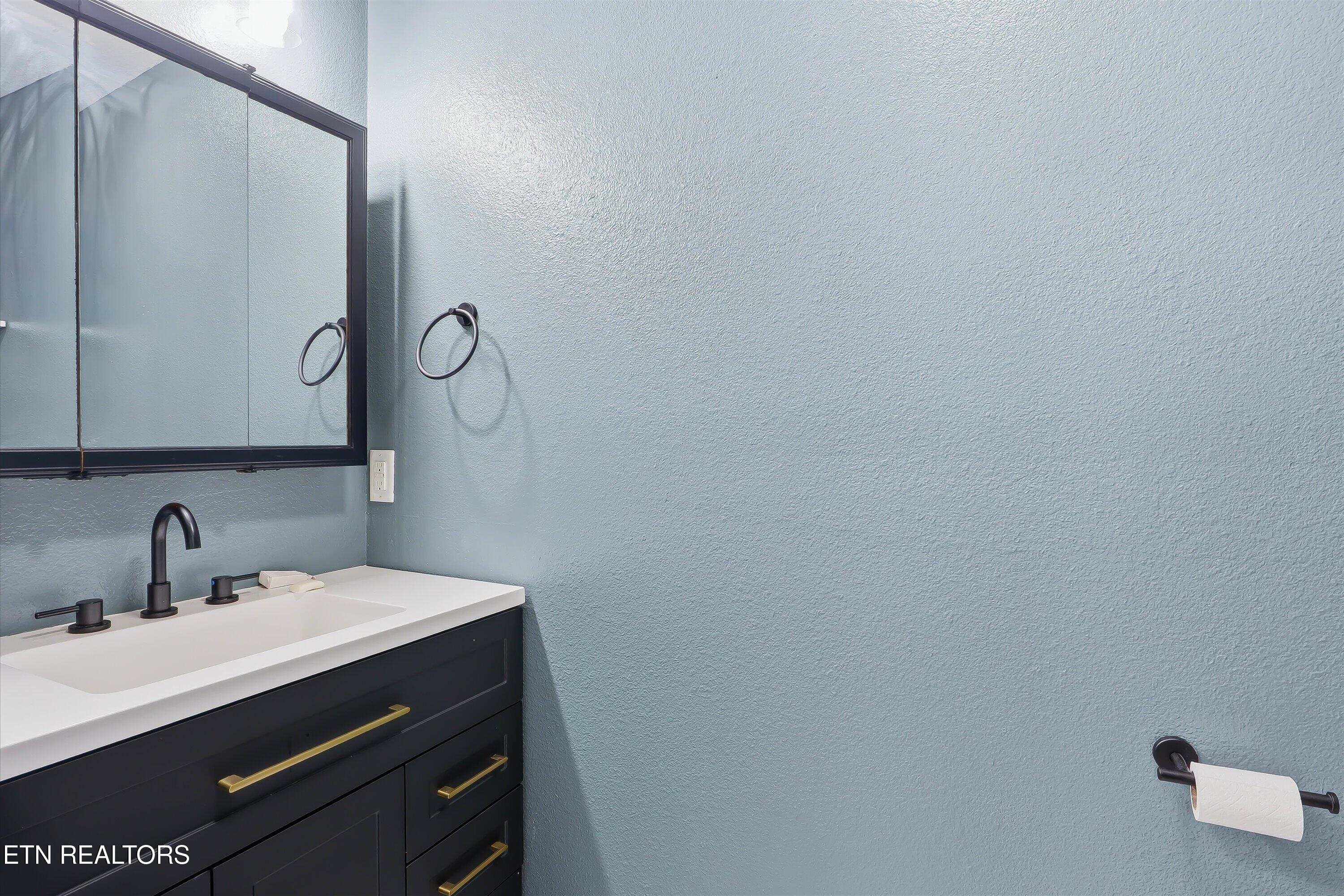 1001 Vivian Avenue Rocky Top TN 37769