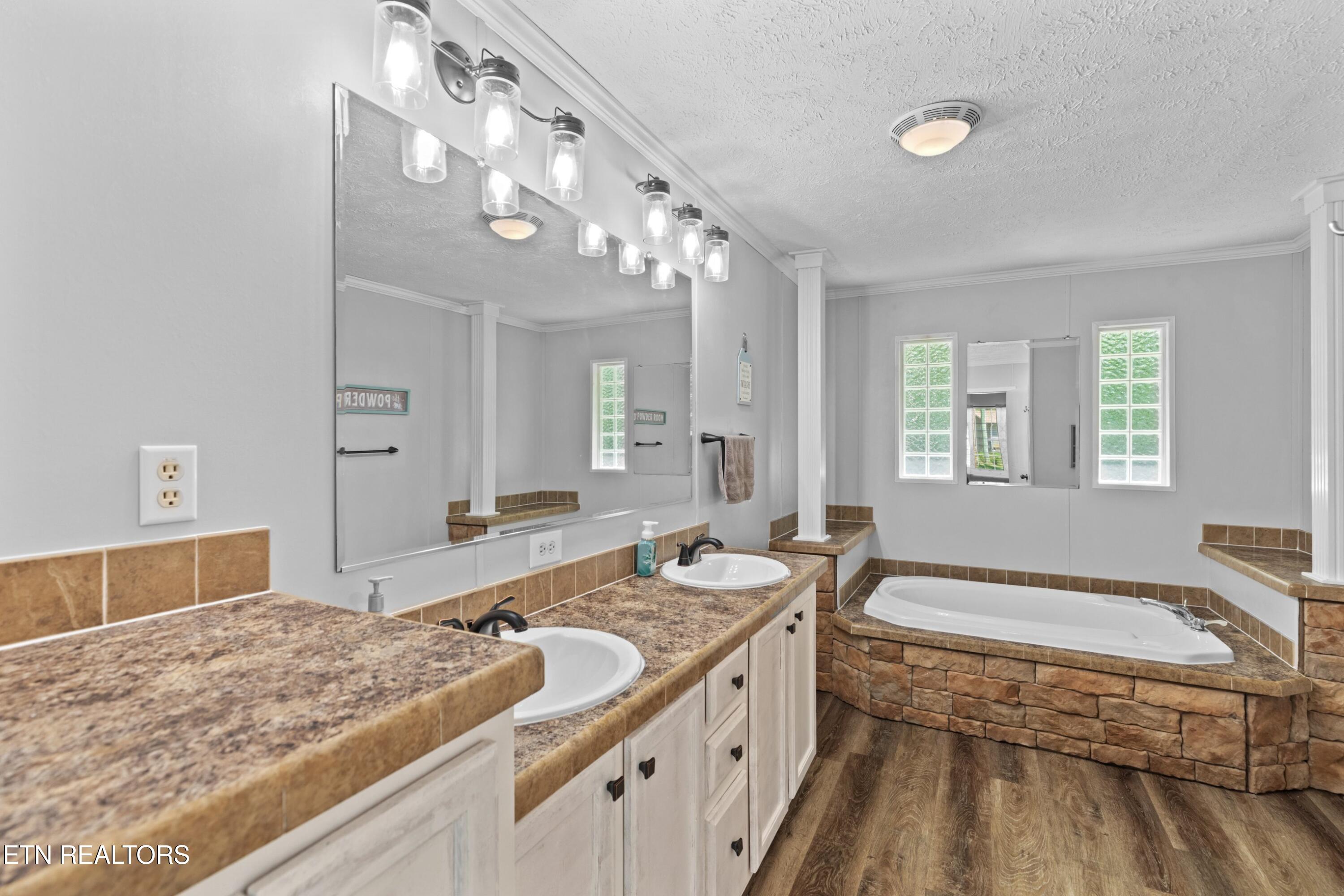 831 Pineridge Road Dandridge TN 37725