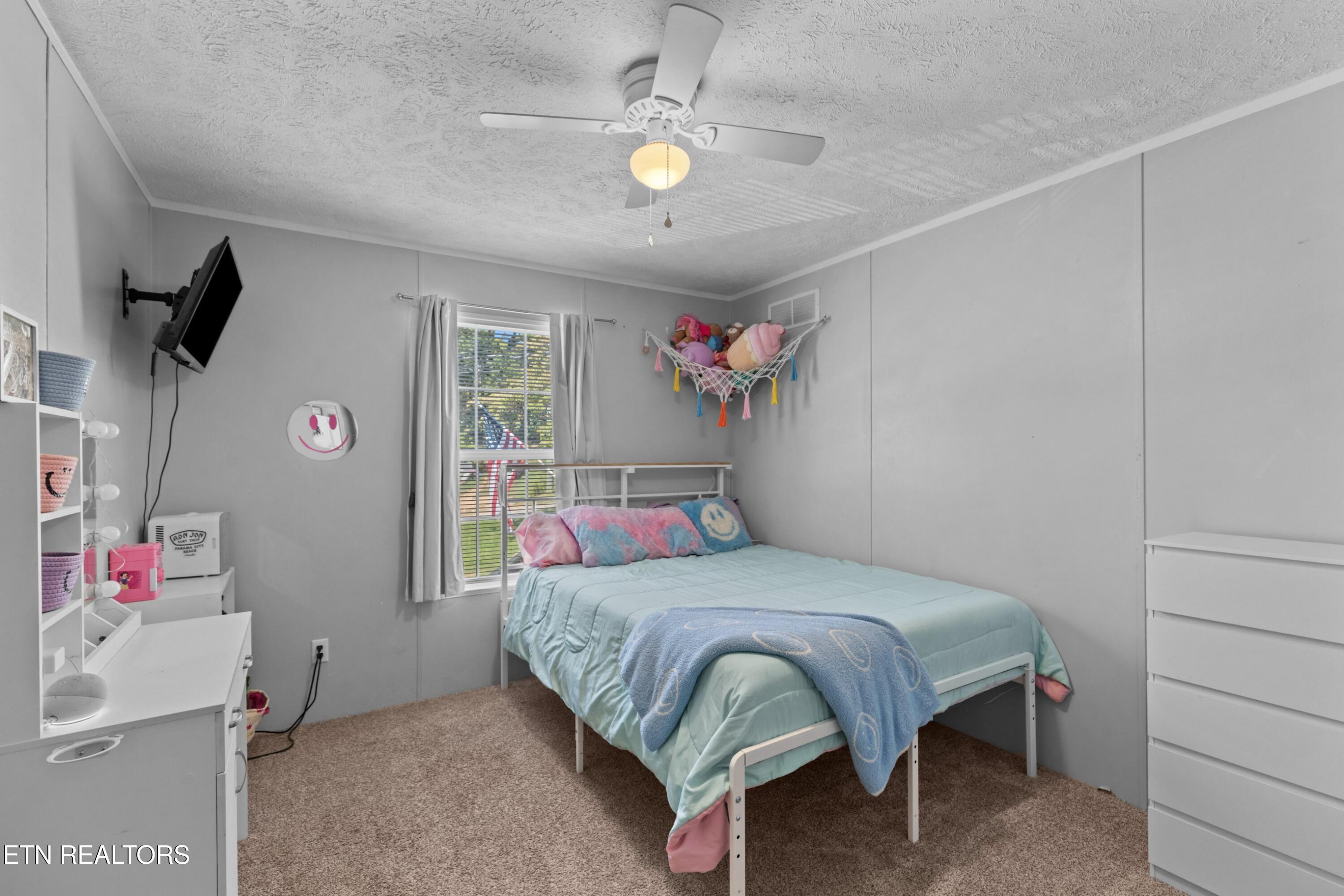 831 Pineridge Road Dandridge TN 37725