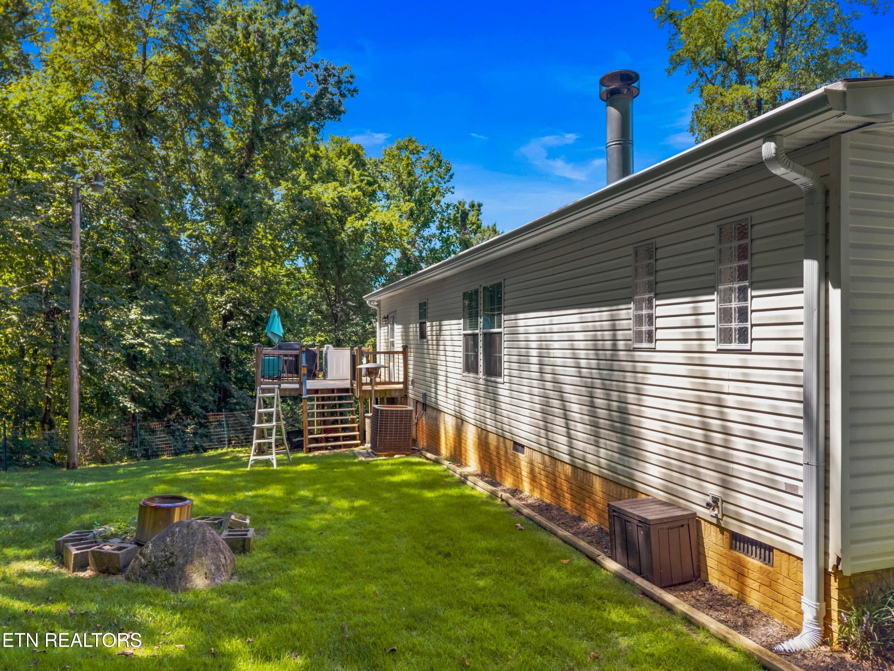 831 Pineridge Road Dandridge TN 37725