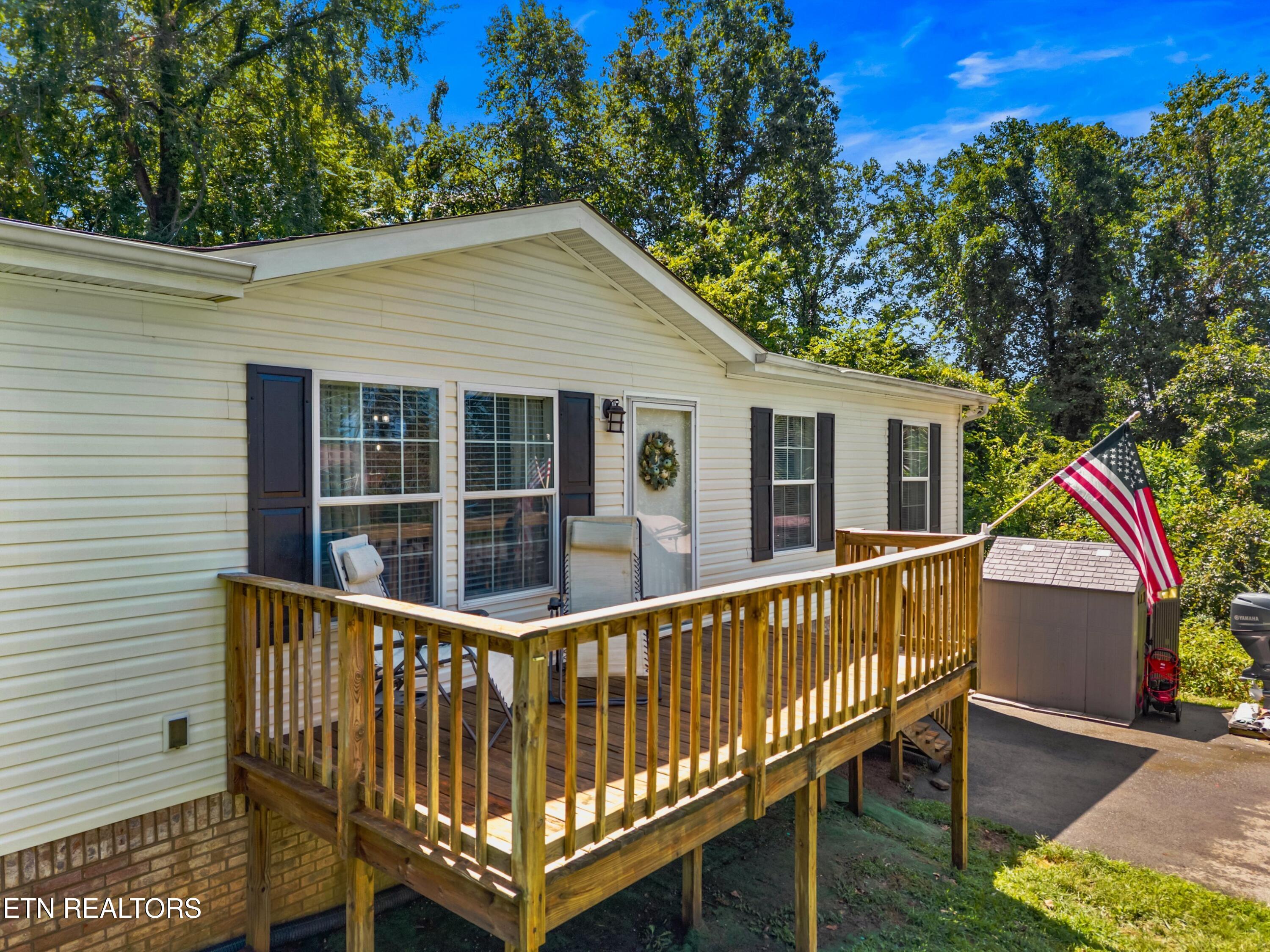 831 Pineridge Road Dandridge TN 37725