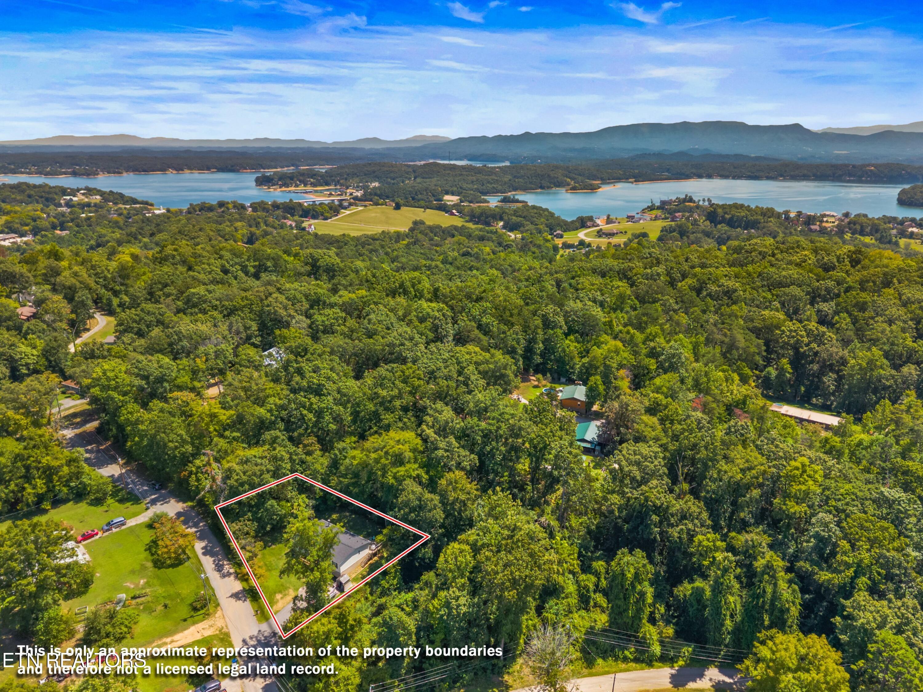831 Pineridge Road Dandridge TN 37725
