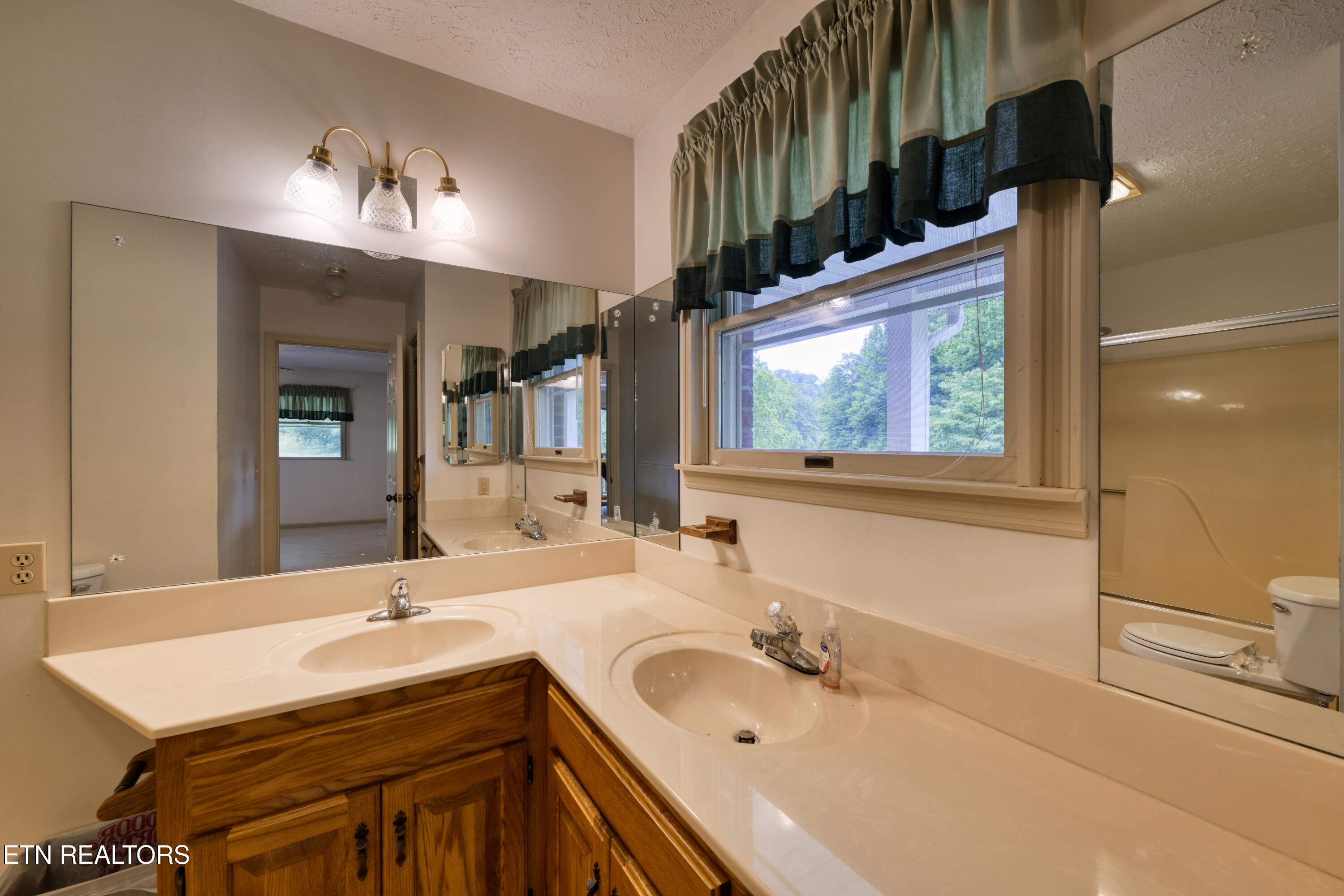 609 Lane Hollow Road Sevierville TN 37876