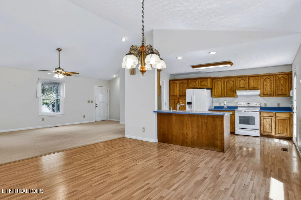 2320 Country Creek Lane Sevierville TN 37862