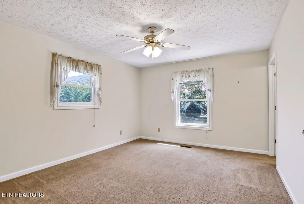 2320 Country Creek Lane Sevierville TN 37862