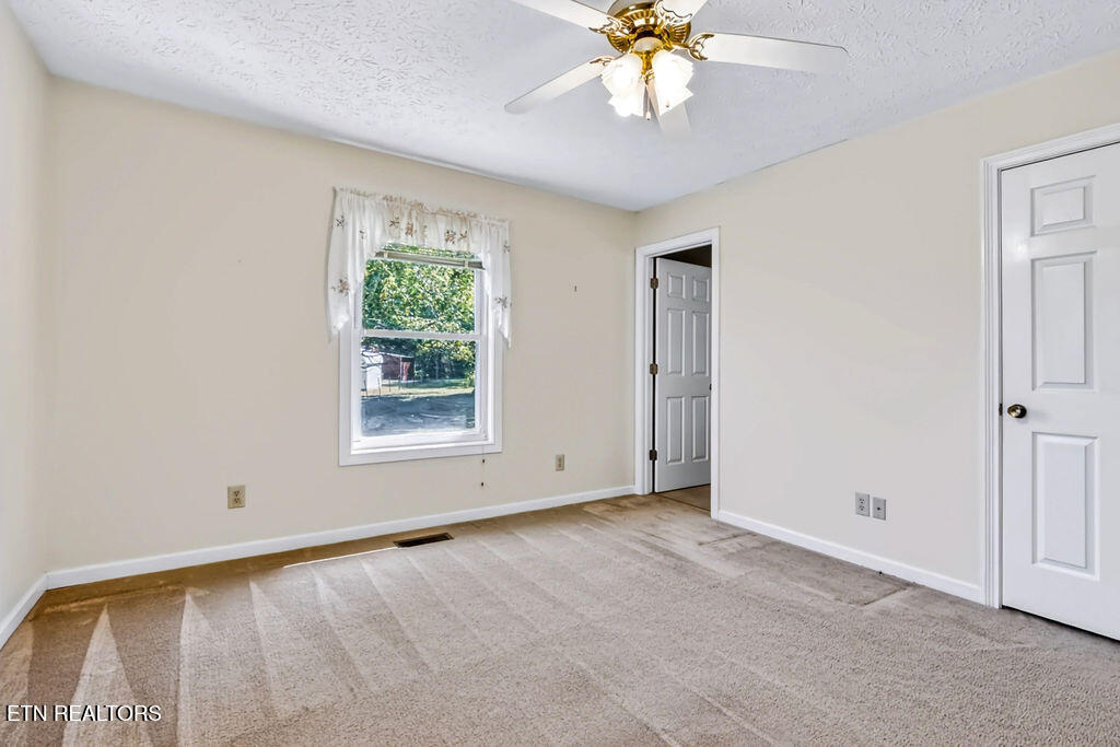 2320 Country Creek Lane Sevierville TN 37862