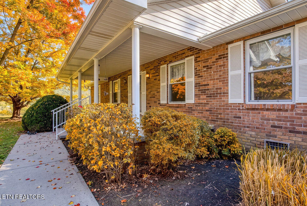 2320 Country Creek Lane Sevierville TN 37862