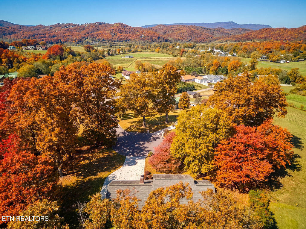 2320 Country Creek Lane Sevierville TN 37862