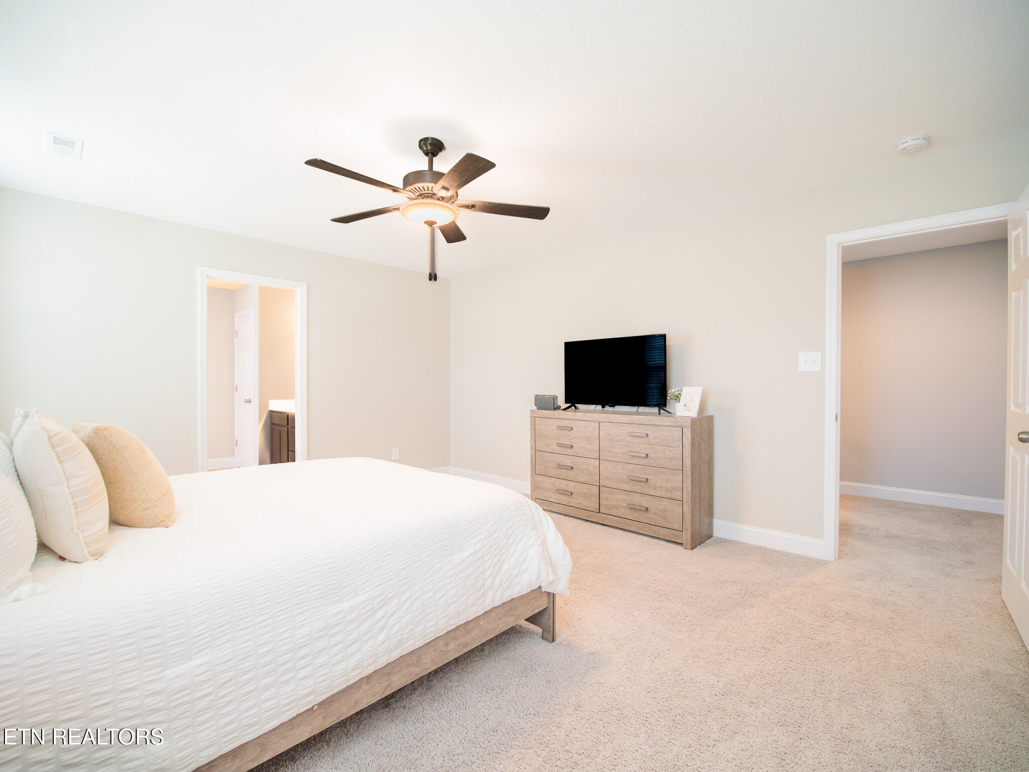 4720 Stoneyhurst Lane Knoxville TN 37918