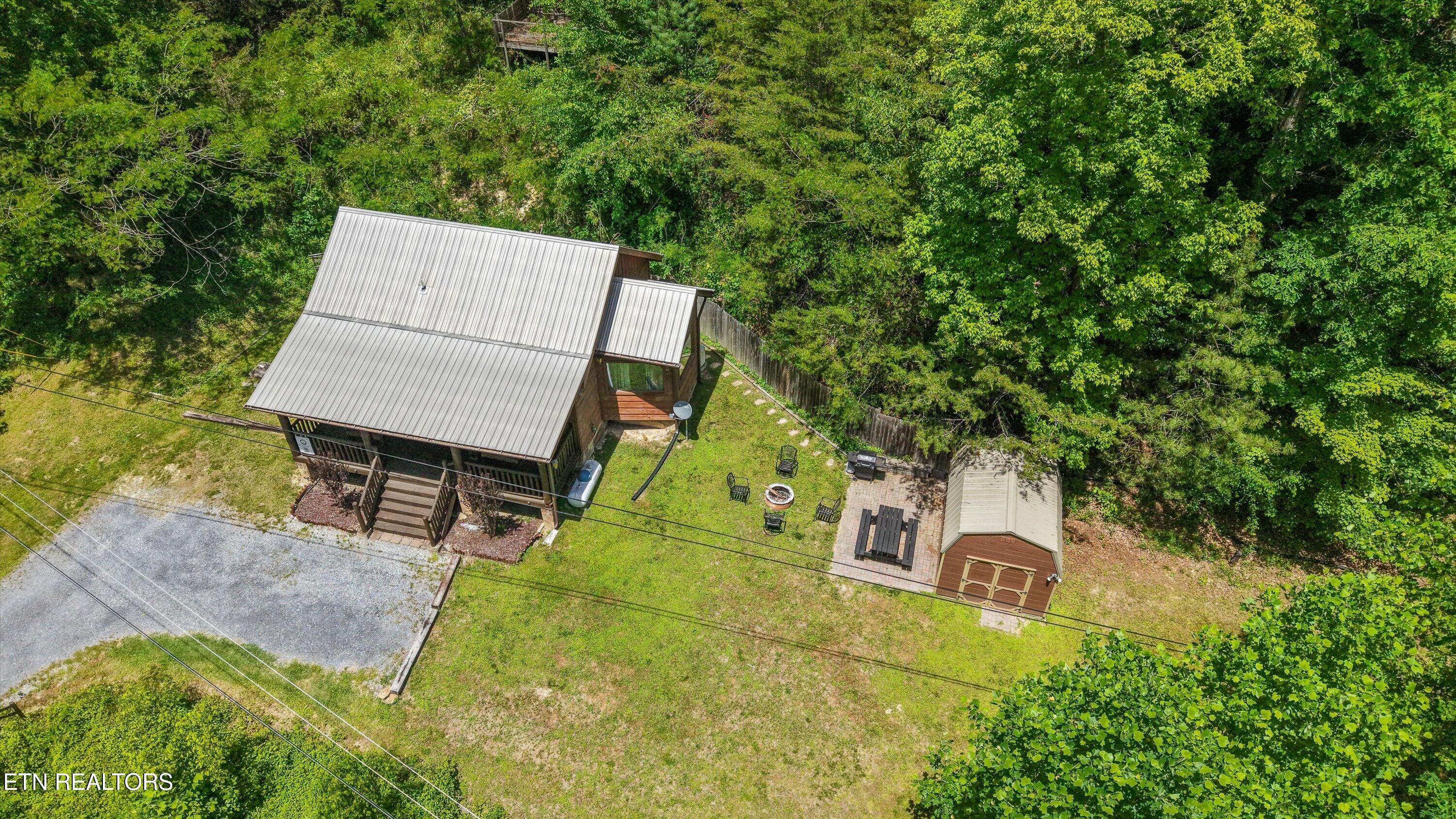 3869 Henry Town Road Sevierville TN 37876