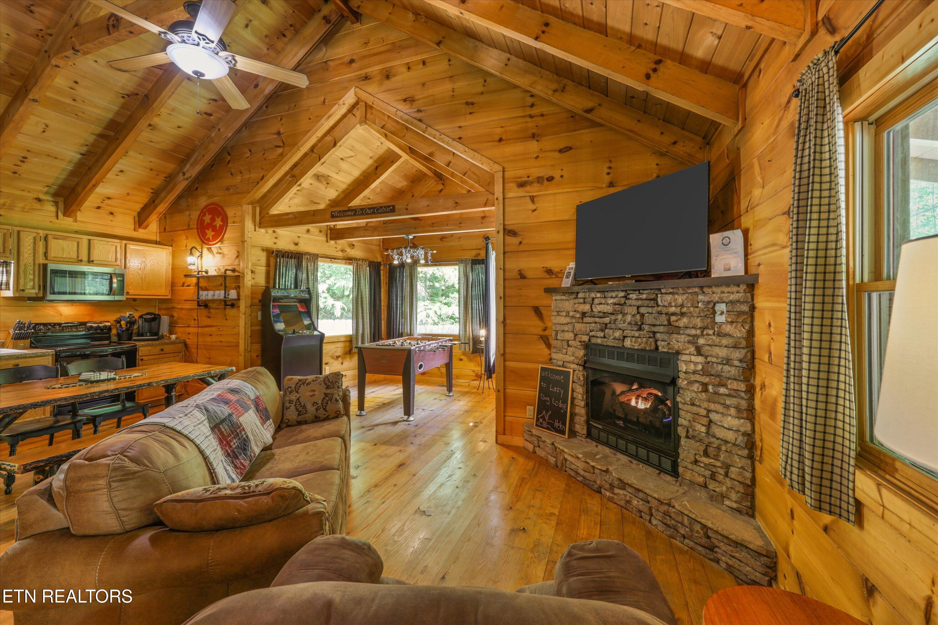 3869 Henry Town Road Sevierville TN 37876