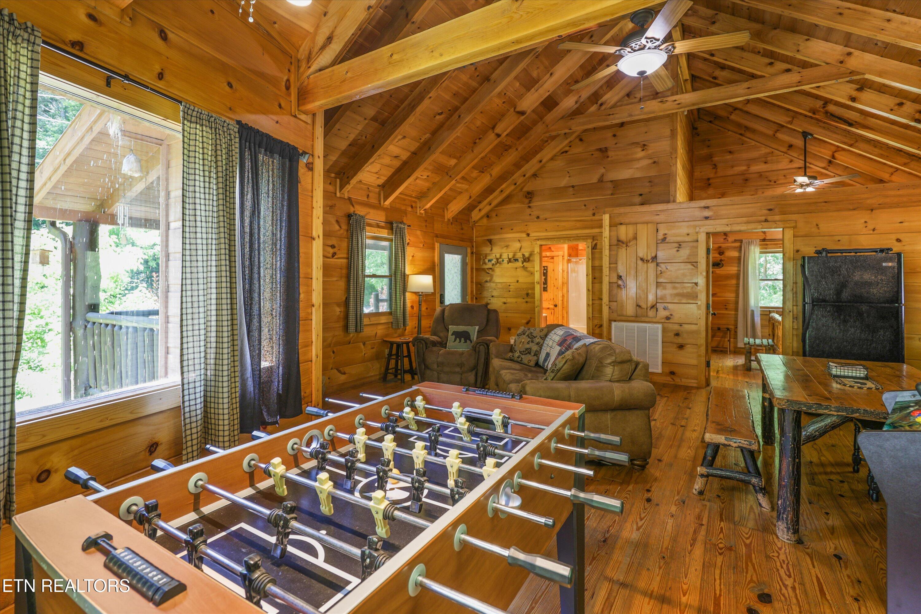 3869 Henry Town Road Sevierville TN 37876
