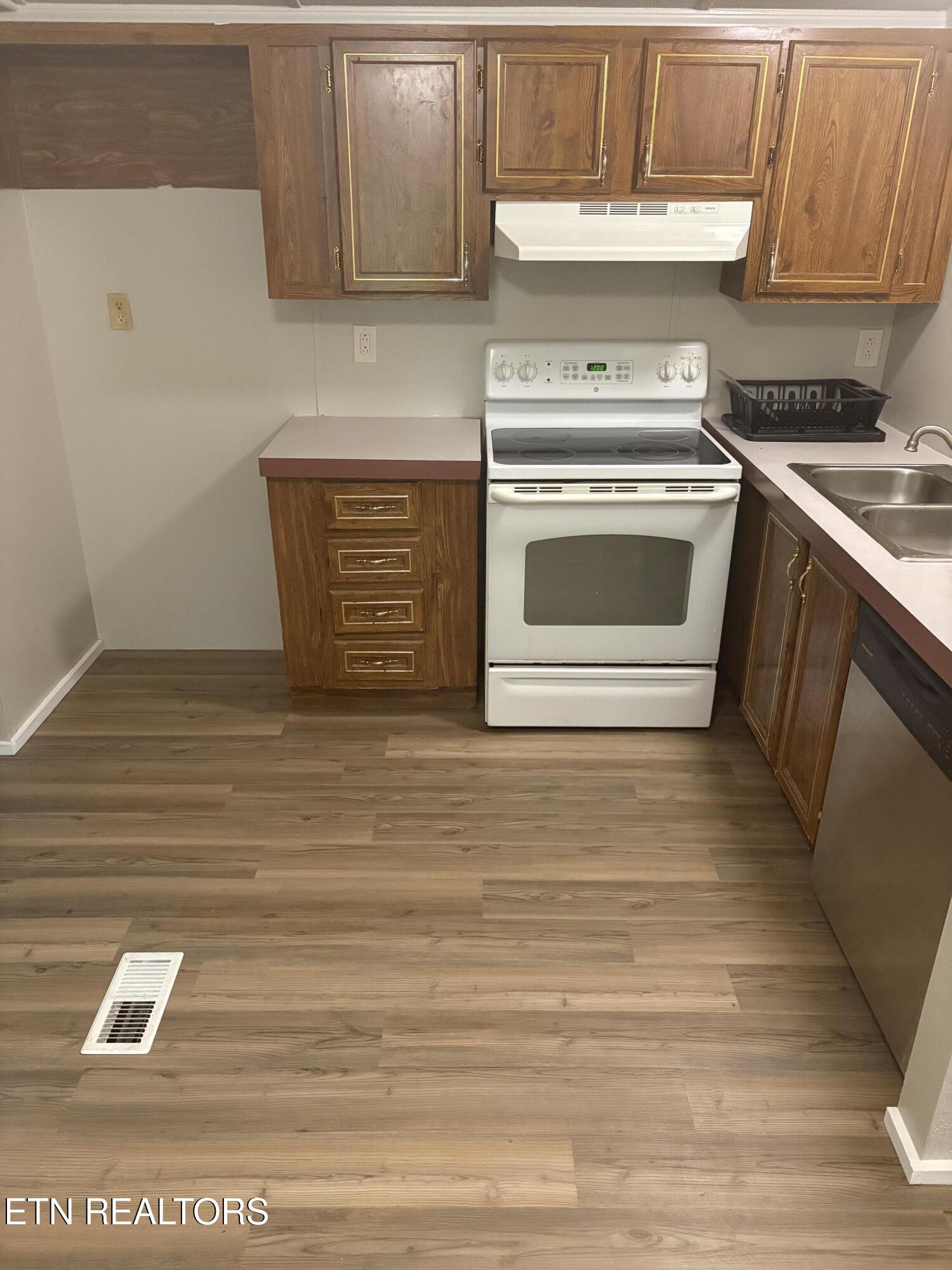 254 Dartmoor Drive Crossville TN 38558
