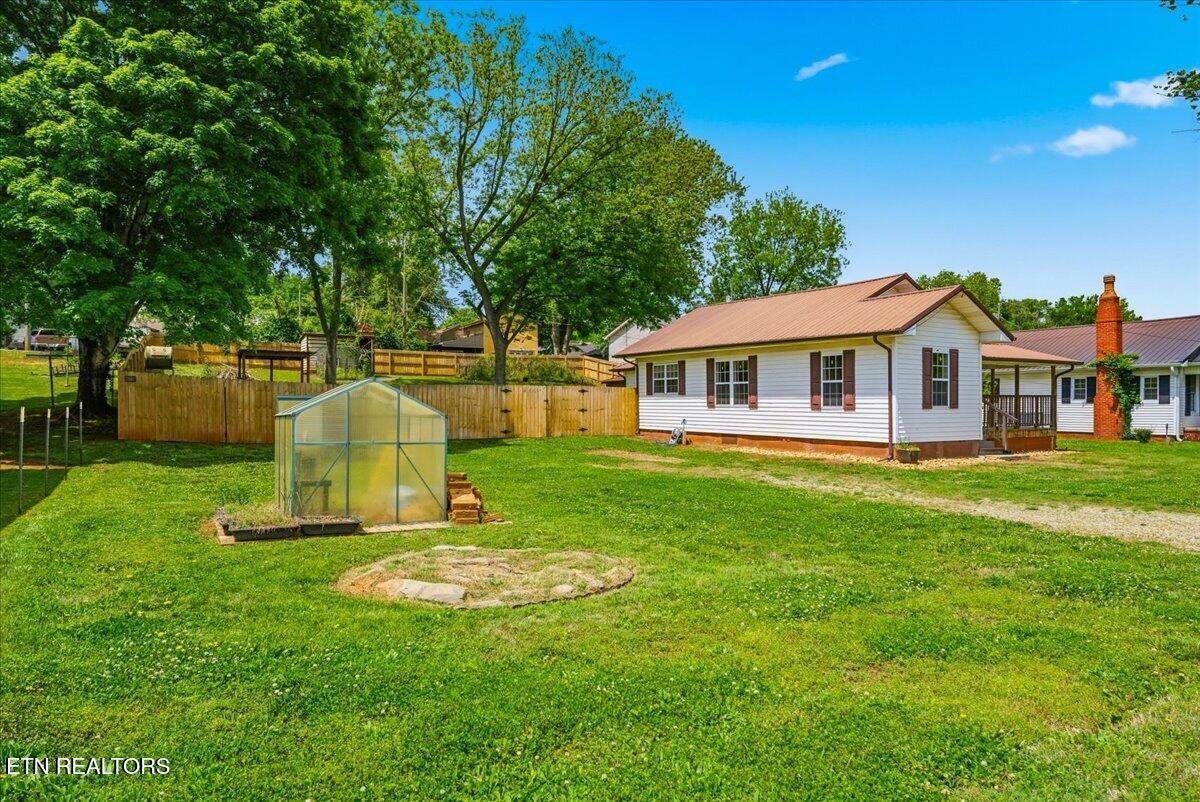 714 Steekee Road Loudon TN 37774