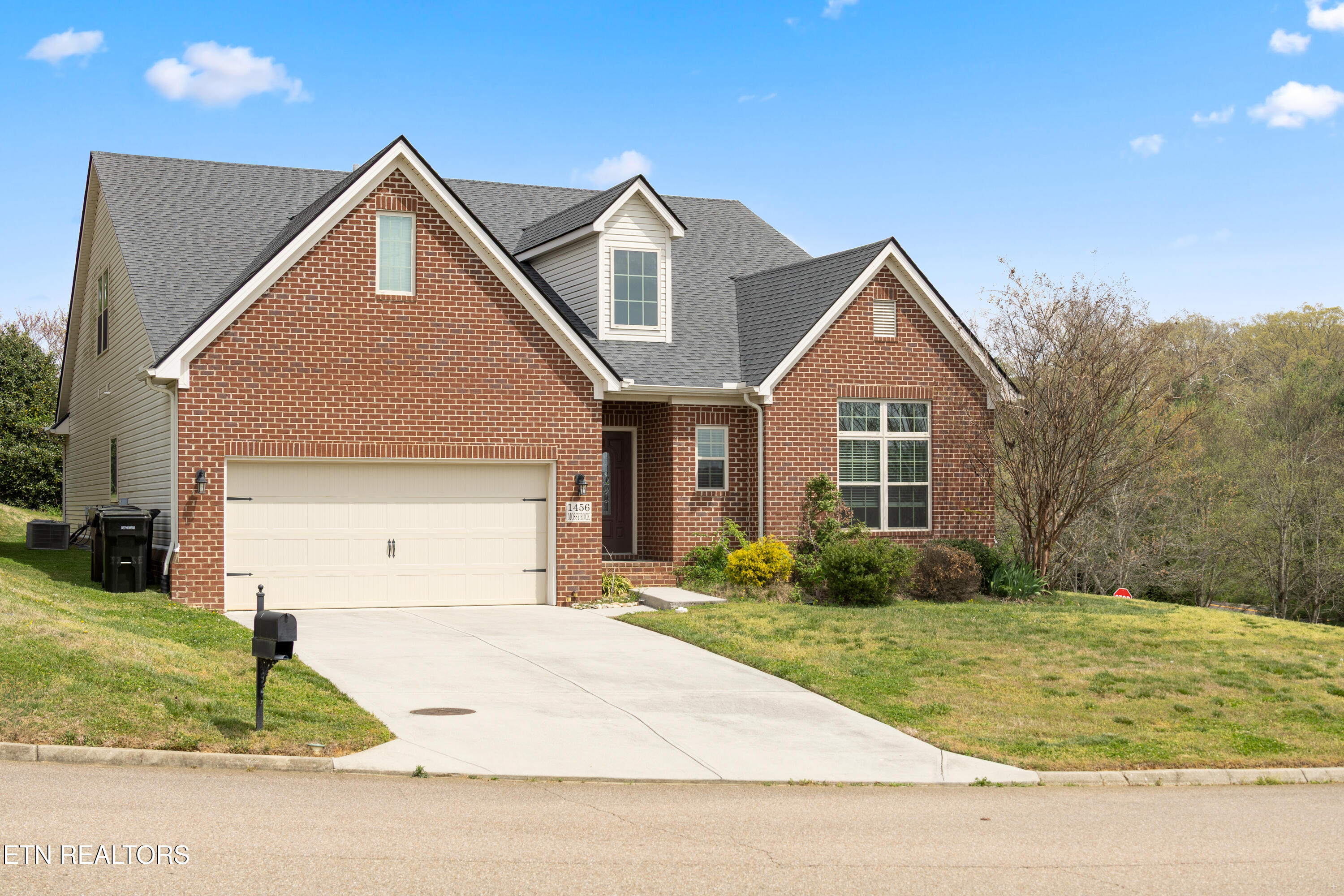1456 Mossy Rock Lane Knoxville TN 37922