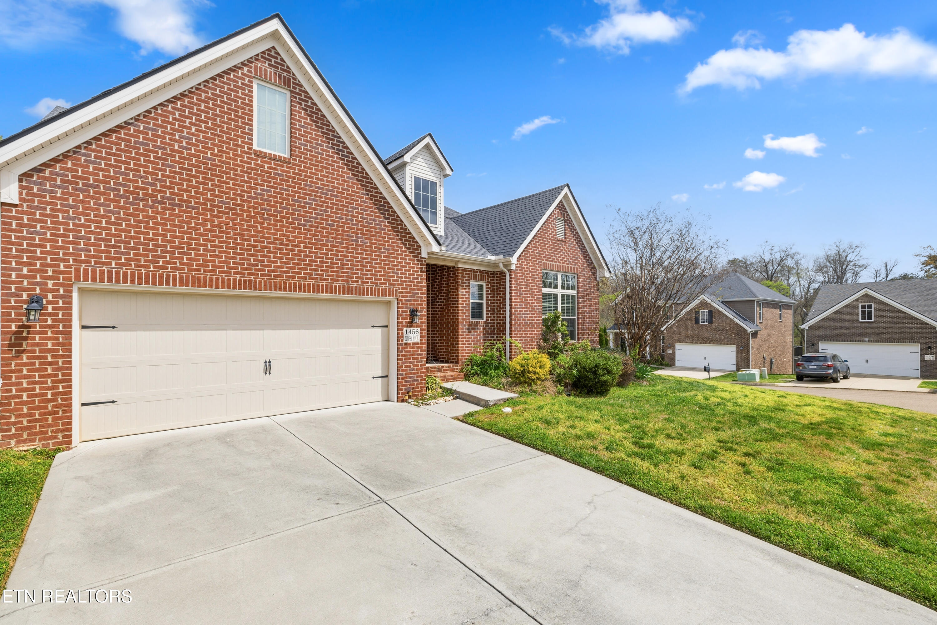 1456 Mossy Rock Lane Knoxville TN 37922