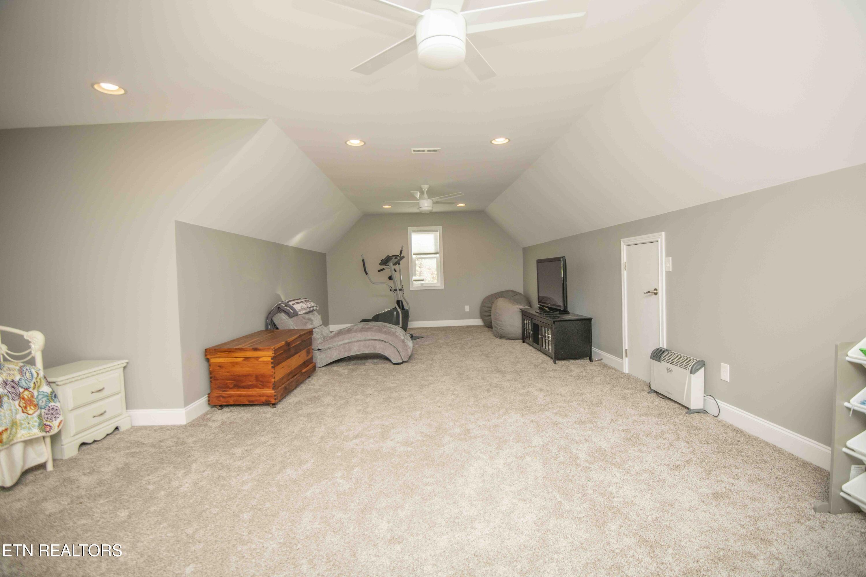 9223 White Lightning Way Knoxville TN 37938