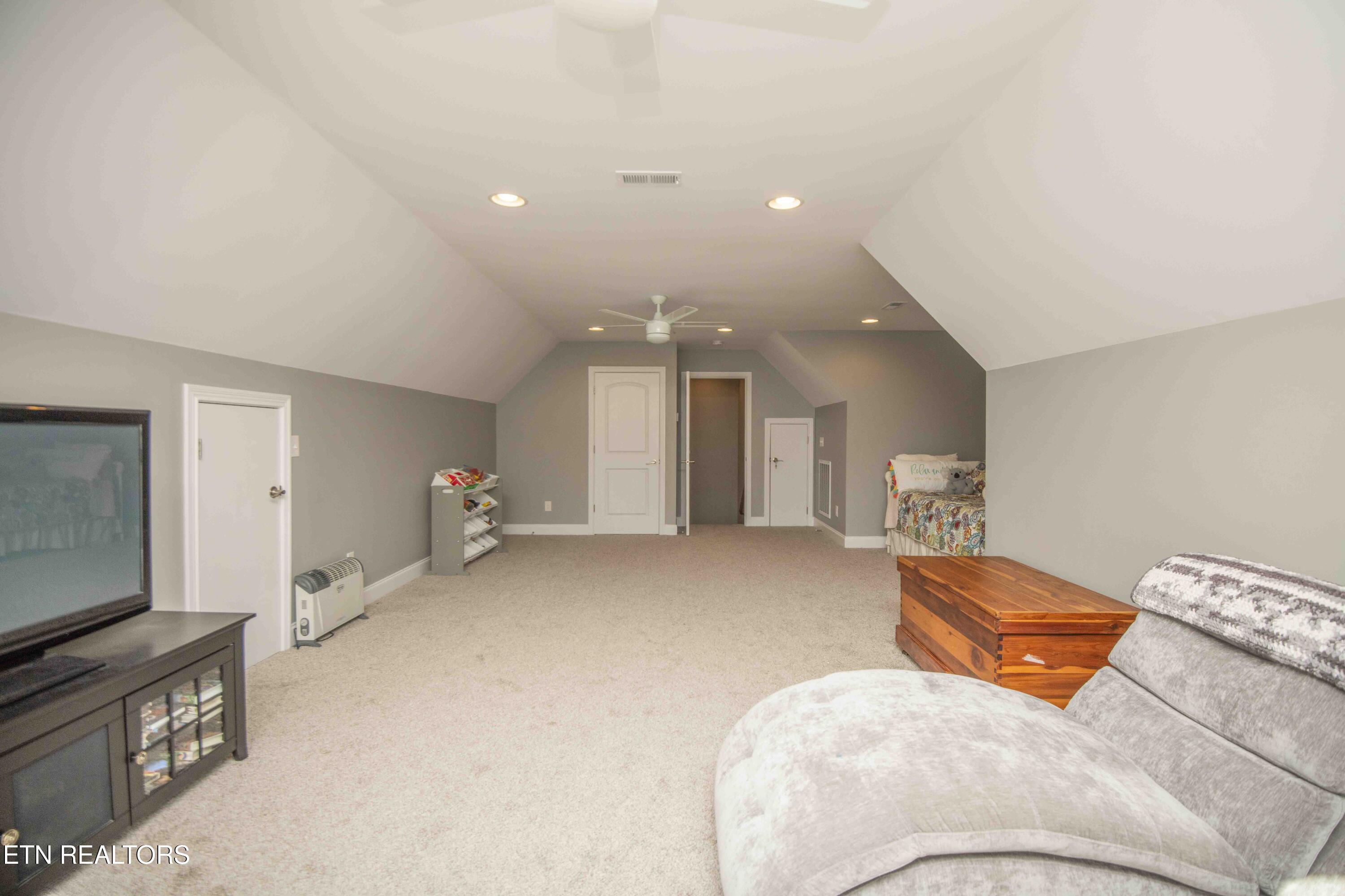 9223 White Lightning Way Knoxville TN 37938